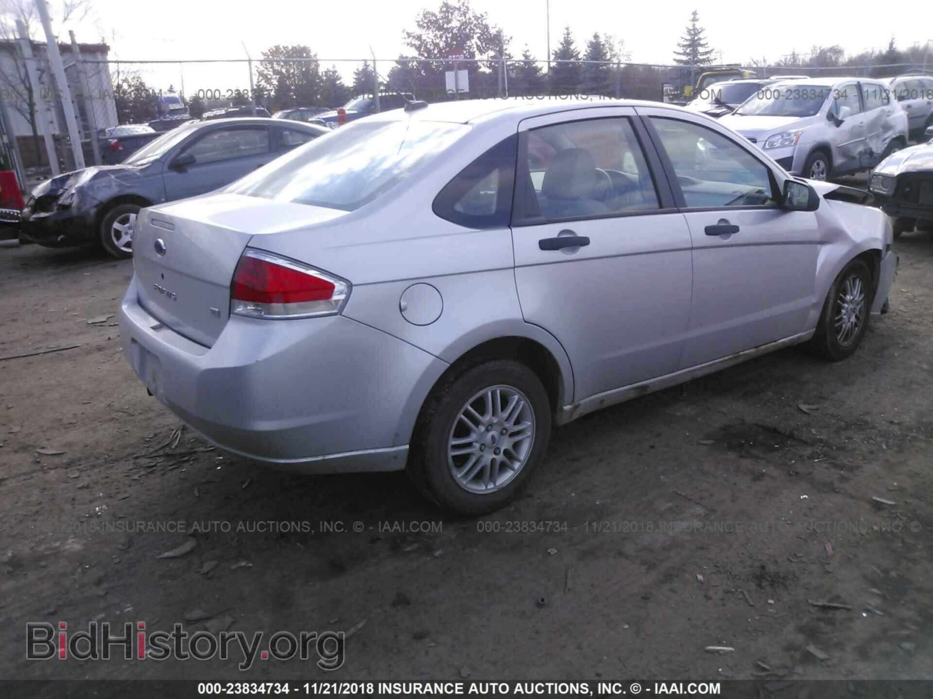 2009 FORD FOCUS - VIN: 1FAHP35N79W153267 - Photo 4