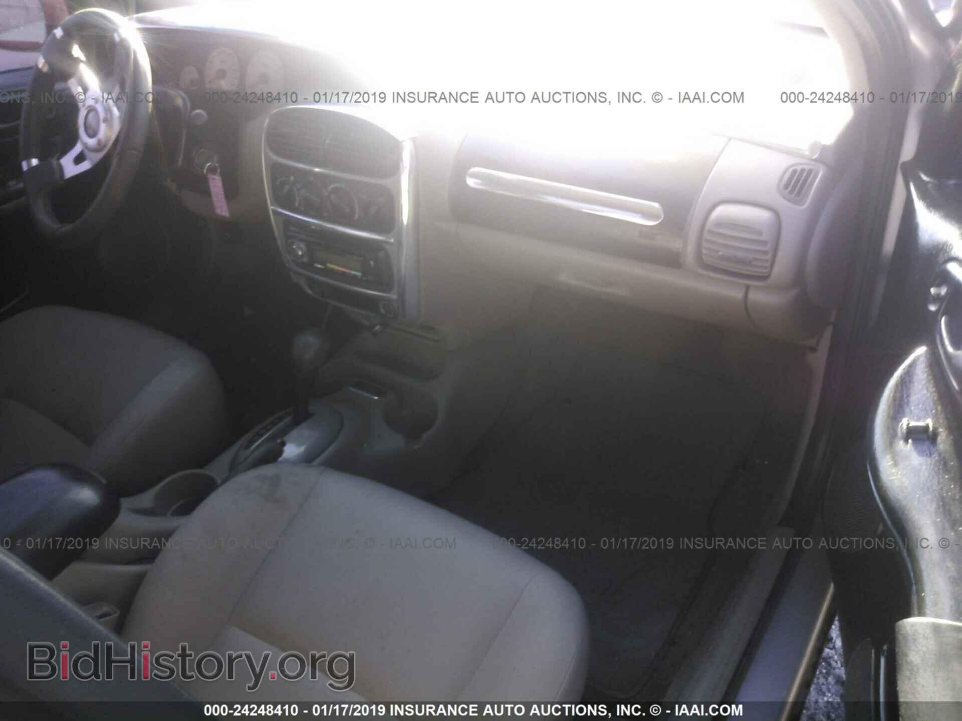 2004 DODGE NEON - VIN: 1B3ES56C54D528325 - Фото 5