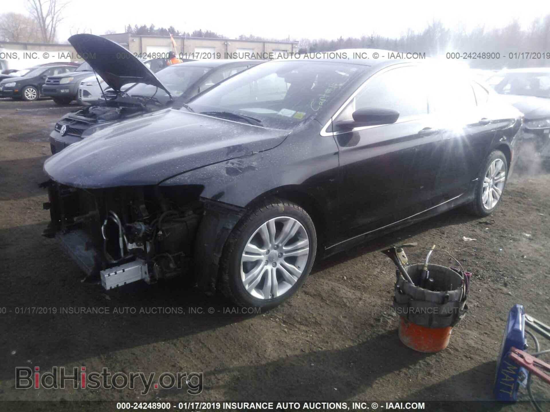 2015 CHRYSLER 200 - VIN: 1C3CCCABXFN558427 - Photo 2