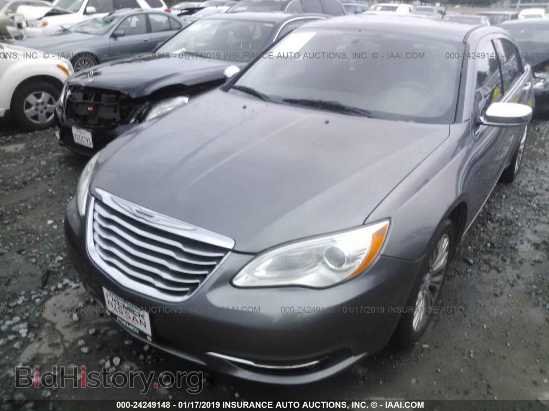 2012 CHRYSLER 200 - VIN: 1C3CCBCB9CN201503 - Фото 2