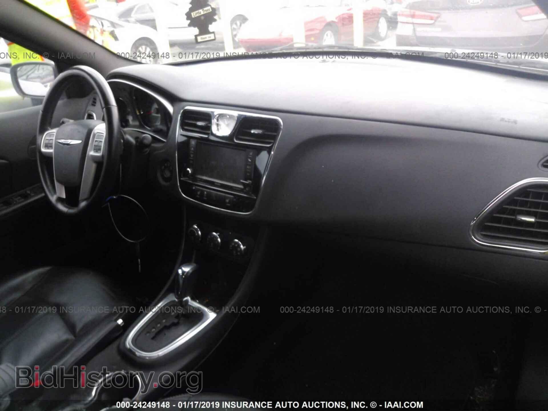 2012 CHRYSLER 200 - VIN: 1C3CCBCB9CN201503 - Фото 5