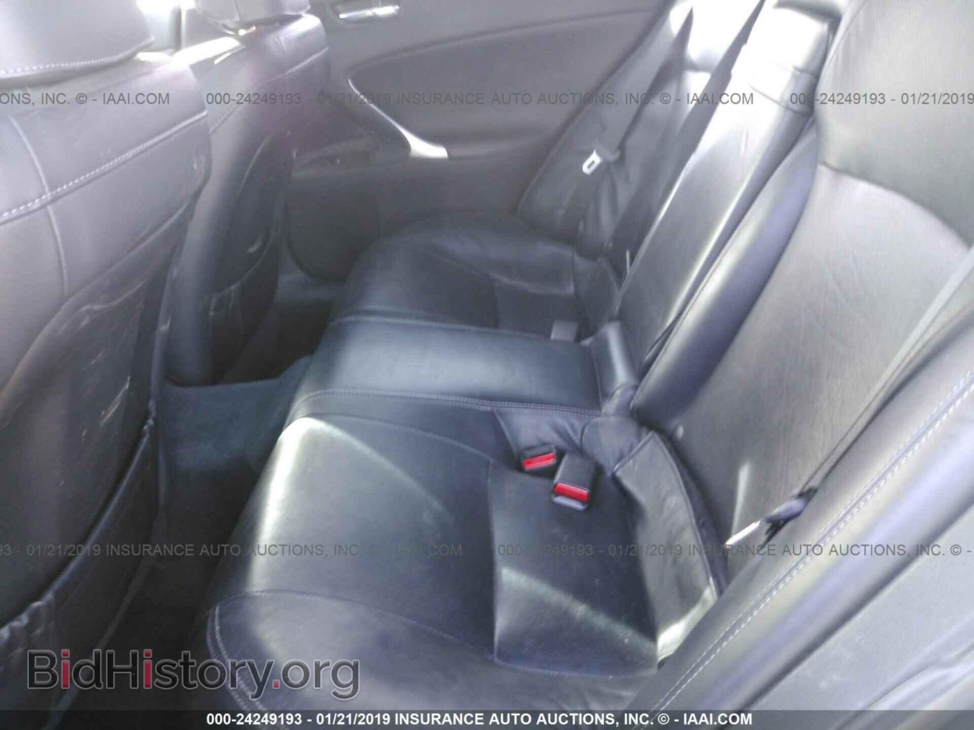 2011 LEXUS IS - VIN: JTHBF5C28B5143025 - Photo 8