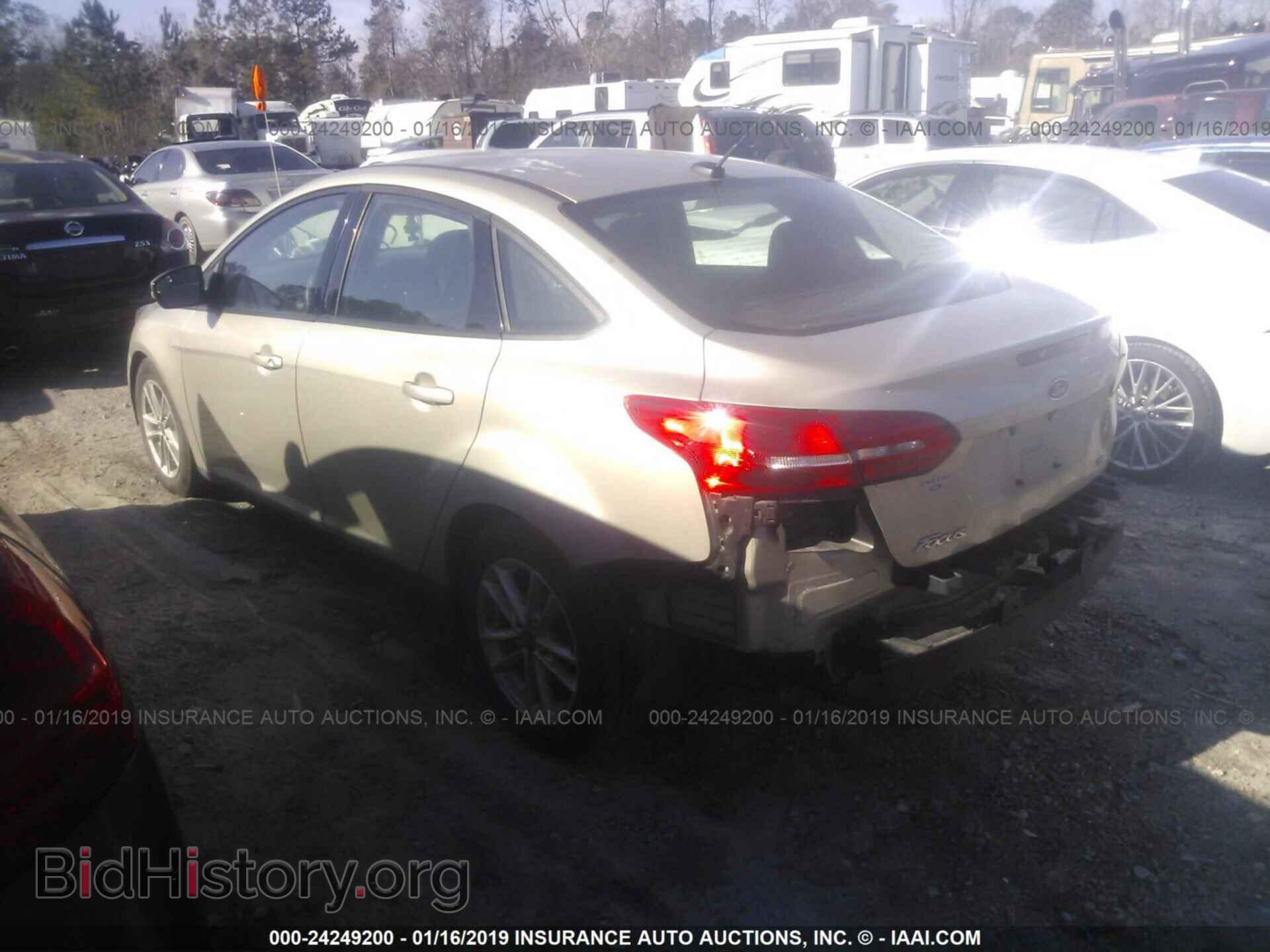 2017 FORD FOCUS - VIN: 1FADP3F25HL327131 - Photo 3