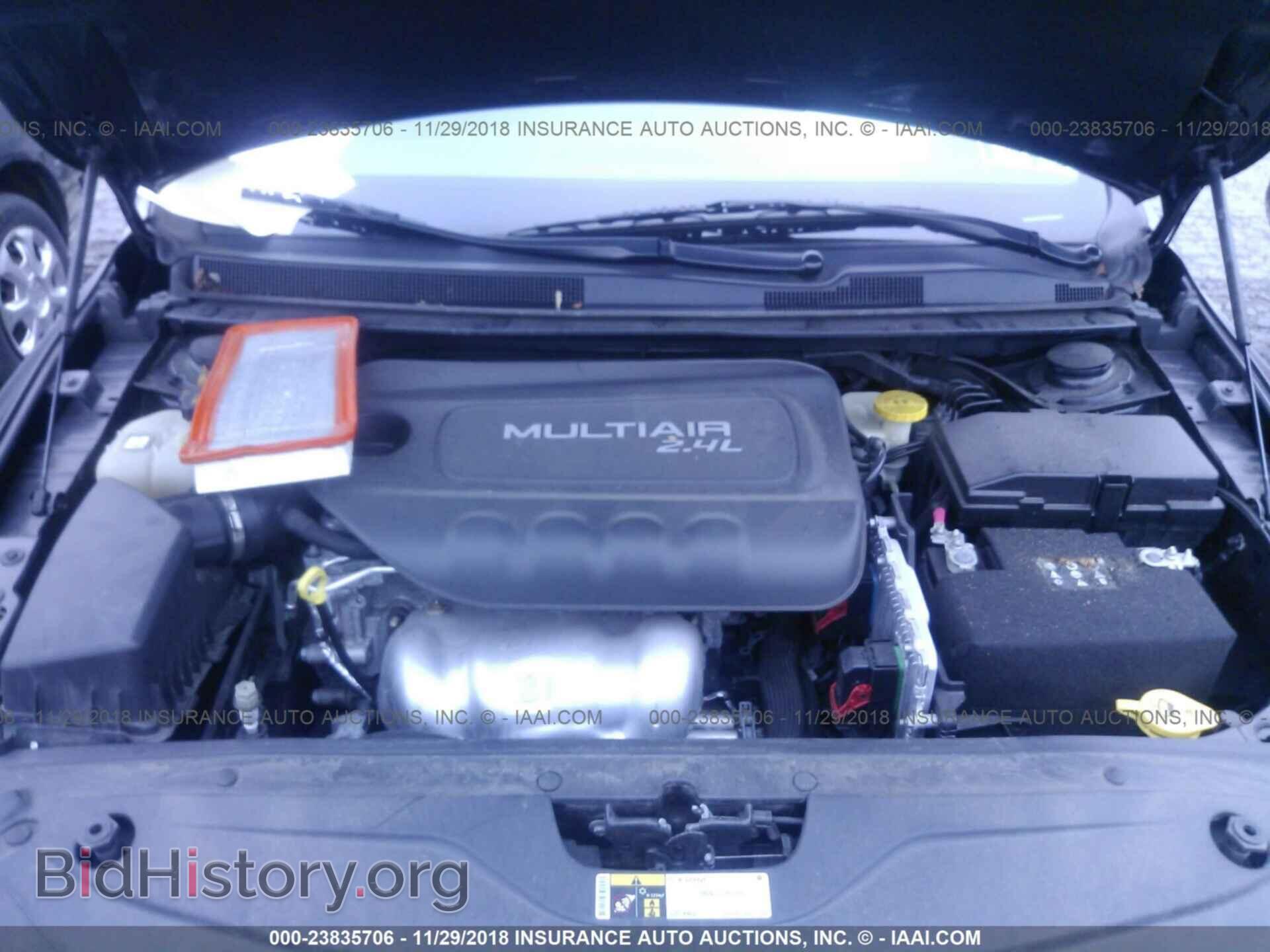 2016 CHRYSLER 200 - VIN: 1C3CCCAB1GN157477 - Photo 10
