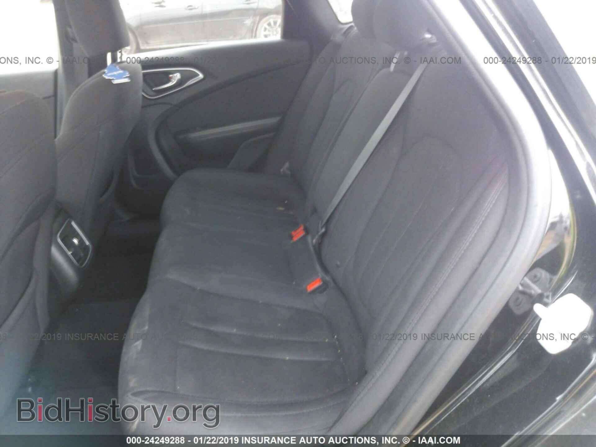 2015 CHRYSLER 200 - VIN: 1C3CCCAB5FN564006 - Photo 8