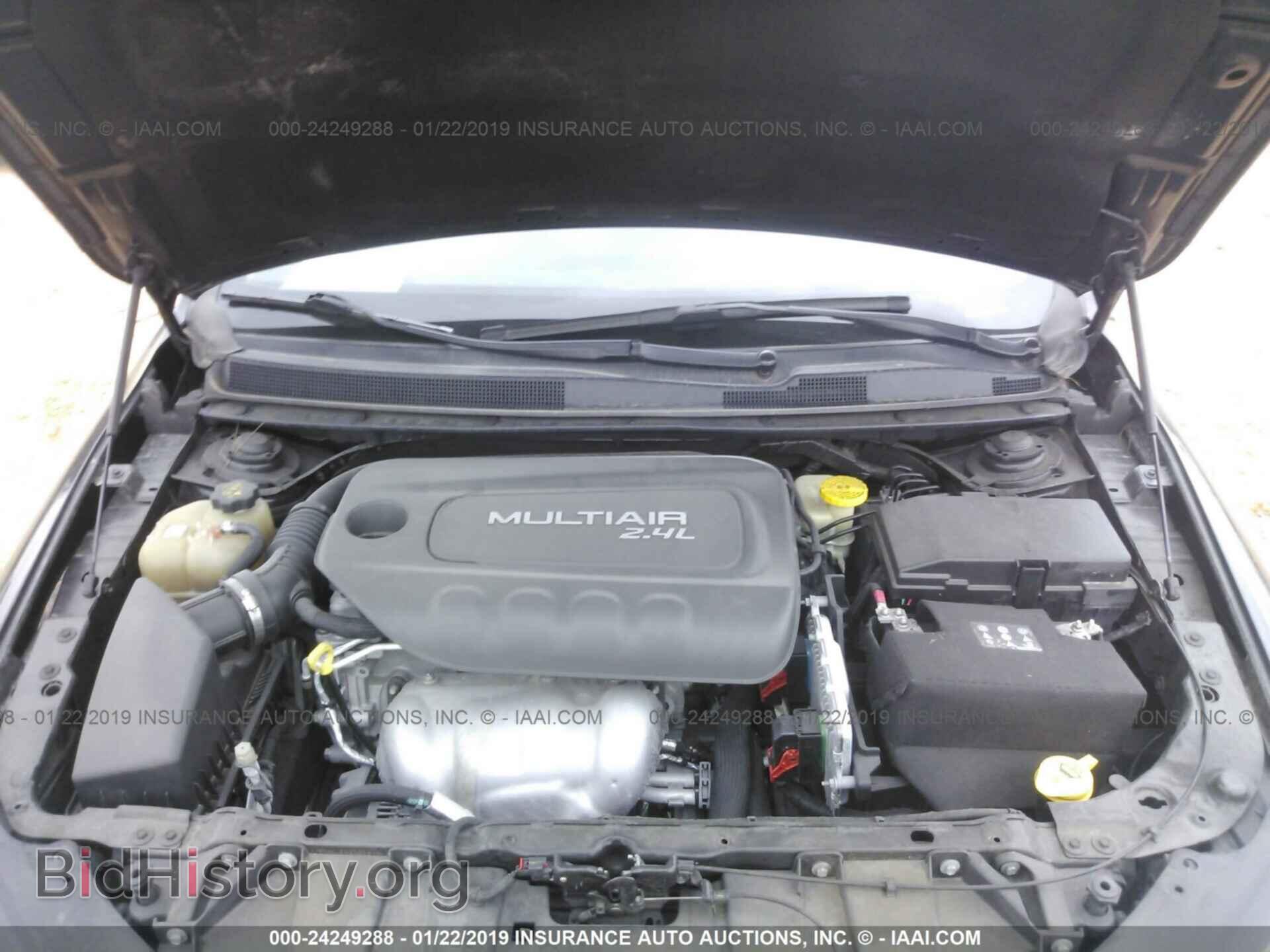 2015 CHRYSLER 200 - VIN: 1C3CCCAB5FN564006 - Photo 10