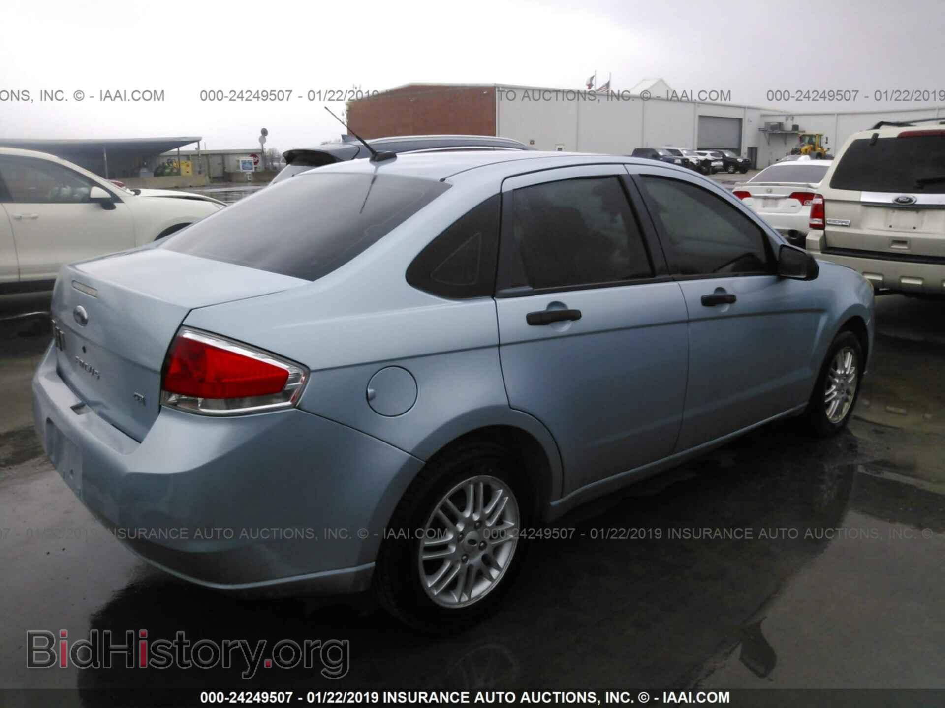 2009 FORD FOCUS - VIN: 1FAHP35N69W243820 - Фото 4