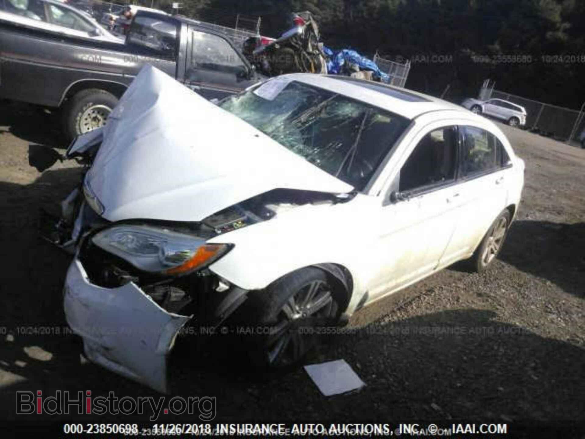 2013 CHRYSLER 200 - VIN: 1C3CCBBB1DN525161 - Фото 2