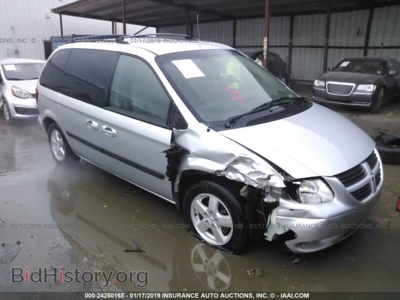2007 Dodge CARAVAN SXT (VIN 1D4GP45R77B169457) — фото 1 из 10, IAAI, повреждение: правая передняя часть