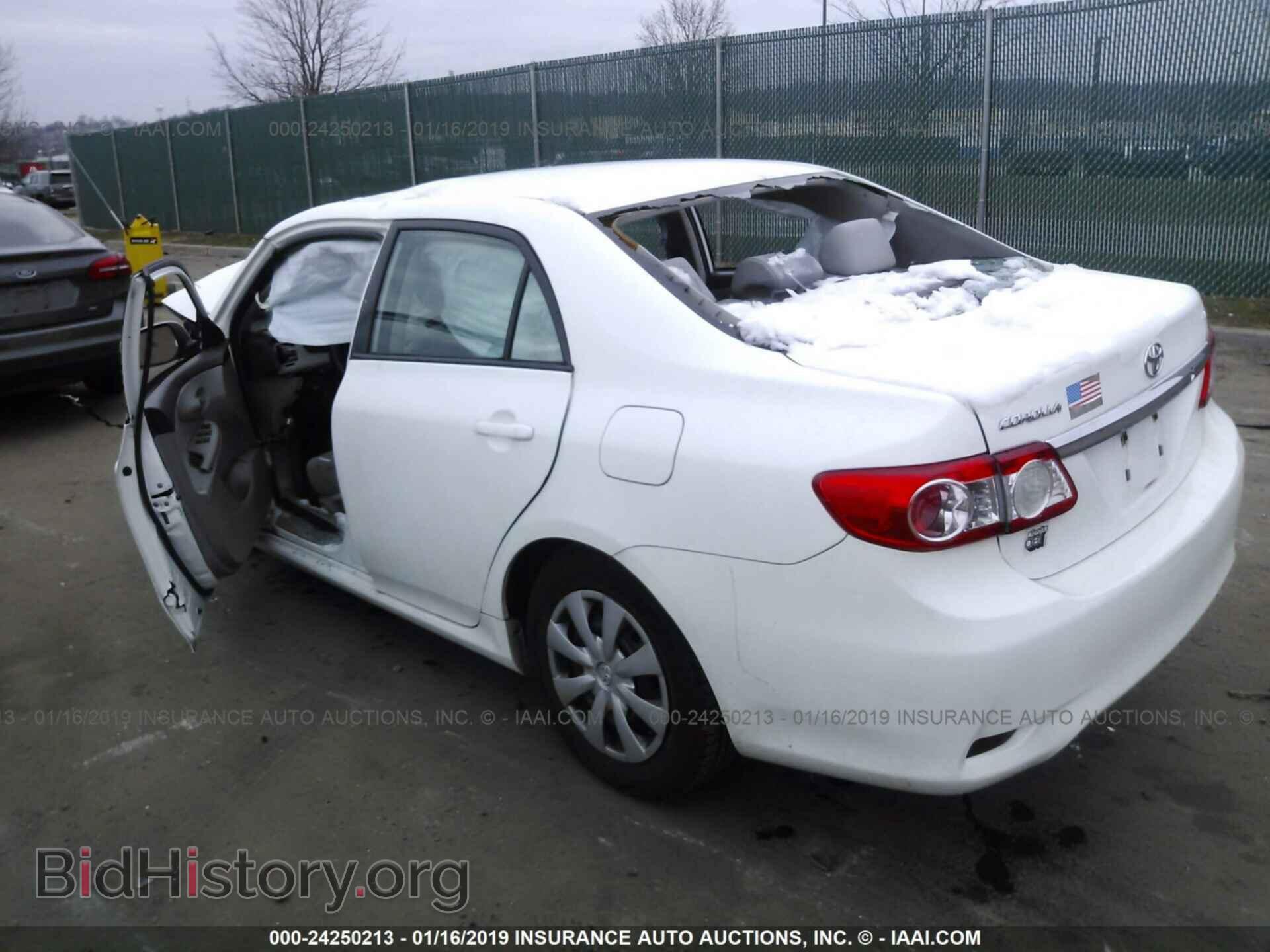 2011 TOYOTA COROLLA - VIN: 2T1BU4EE9BC586005 - Фото 3