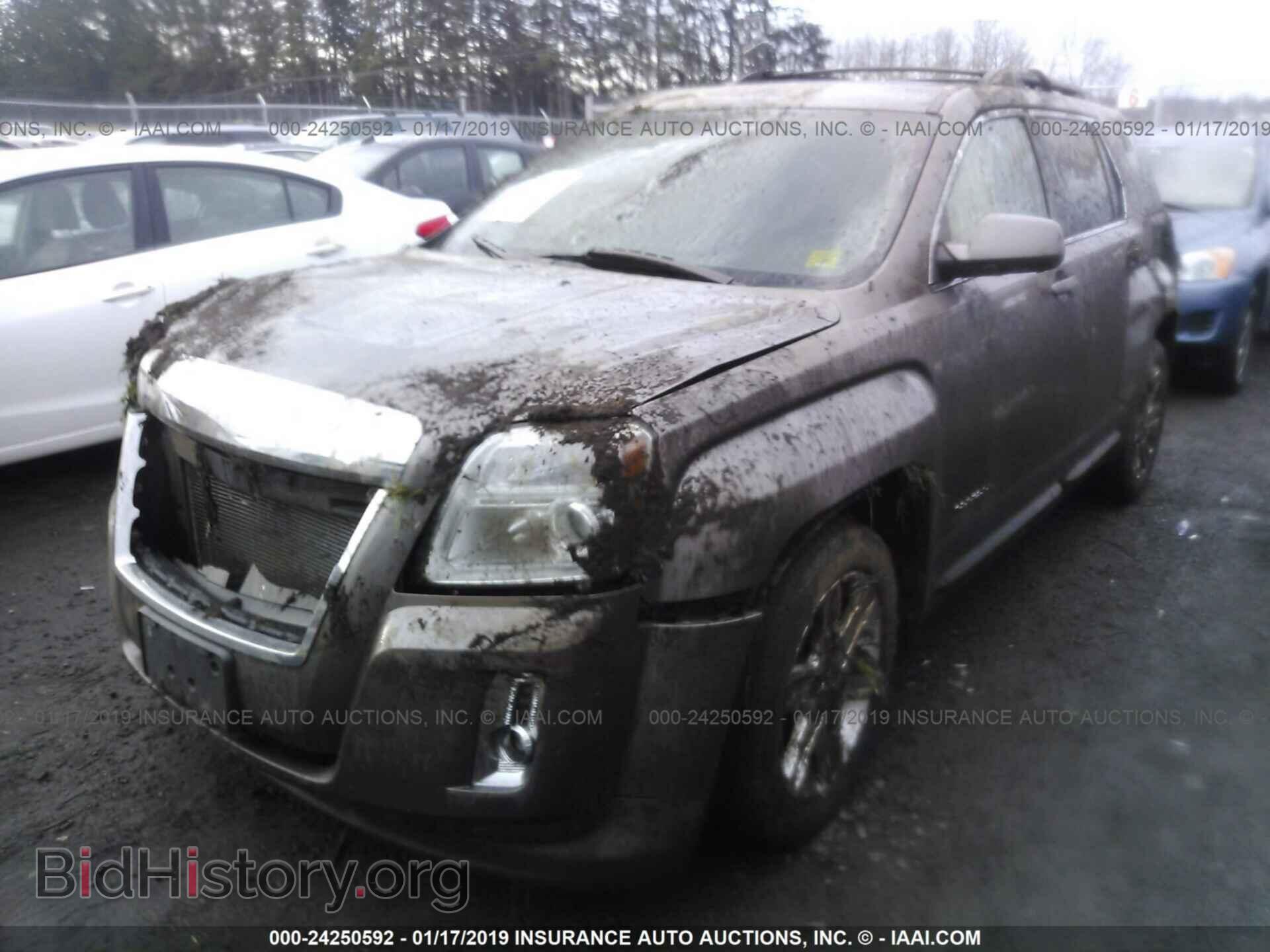 2011 GMC TERRAIN - VIN: 2CTFLVE56B6270934 - Photo 2