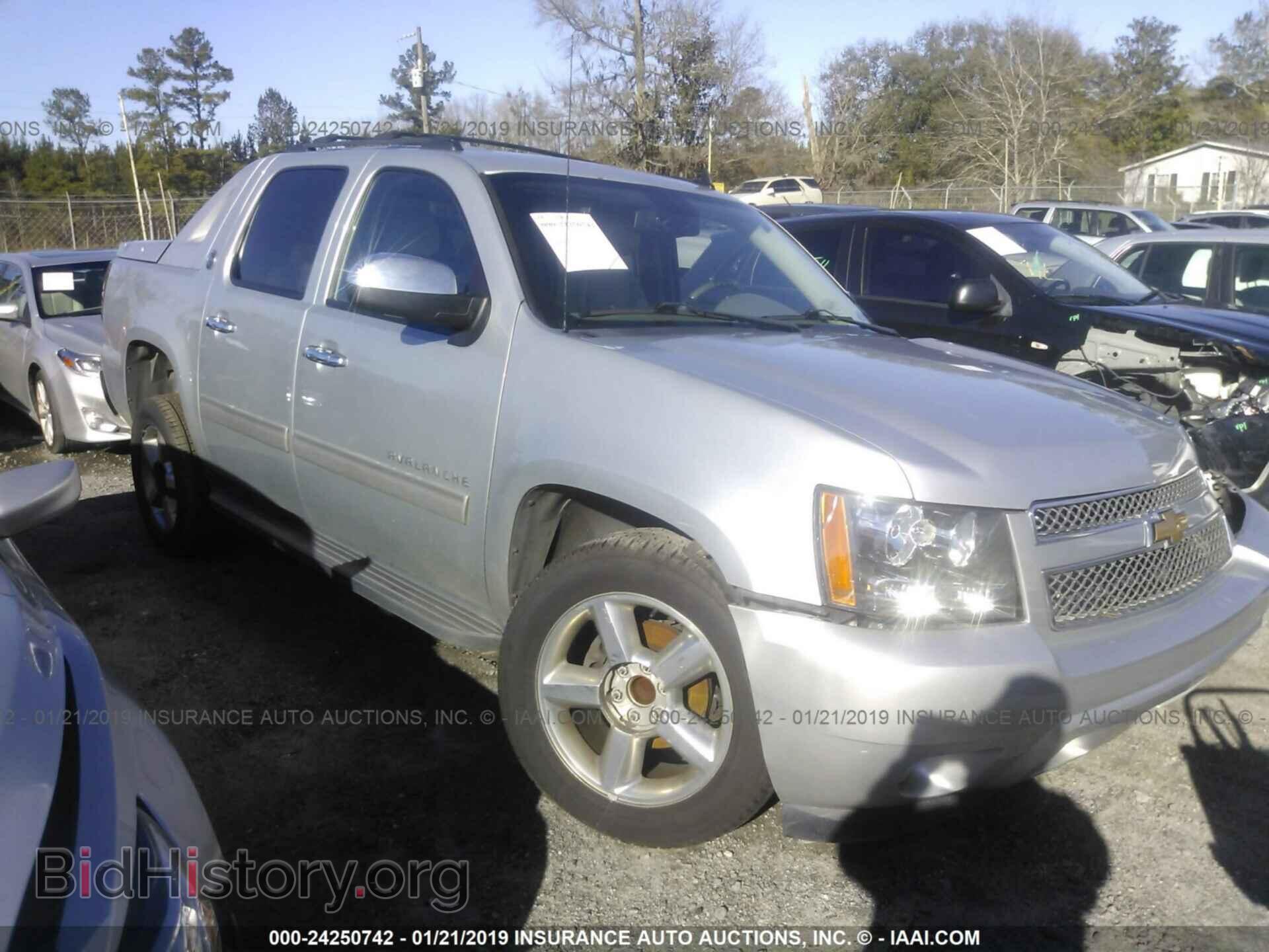 Фотография 3GNMCFE02DG326024 - CHEVROLET AVALANCHE 2013