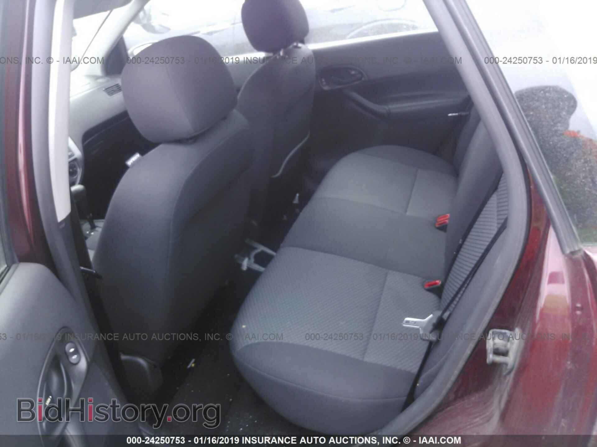 2007 FORD FOCUS - VIN: 1FAHP37N67W163654 - Photo 8