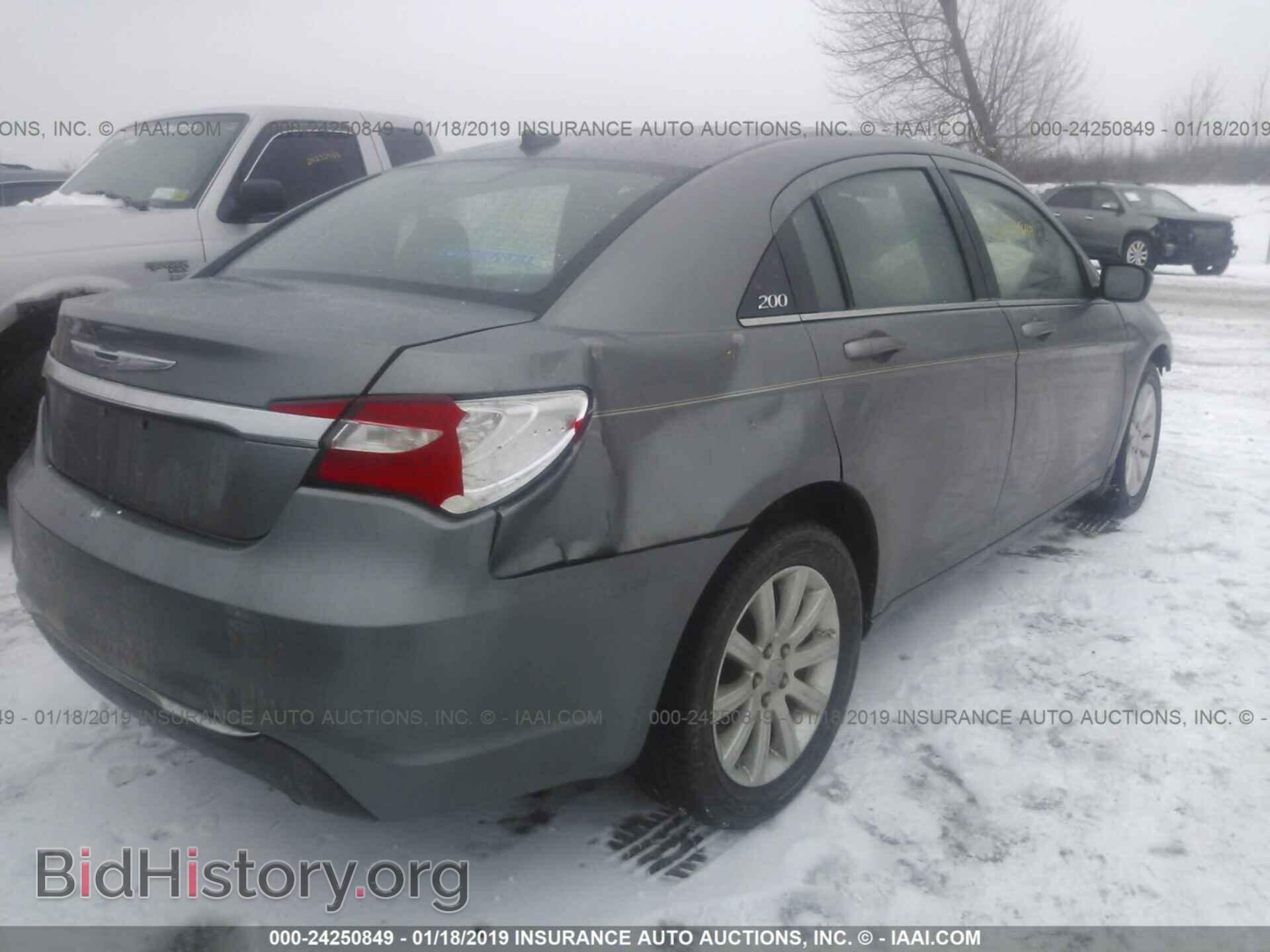 2012 CHRYSLER 200 - VIN: 1C3CCBBB7CN107136 - Фото 4