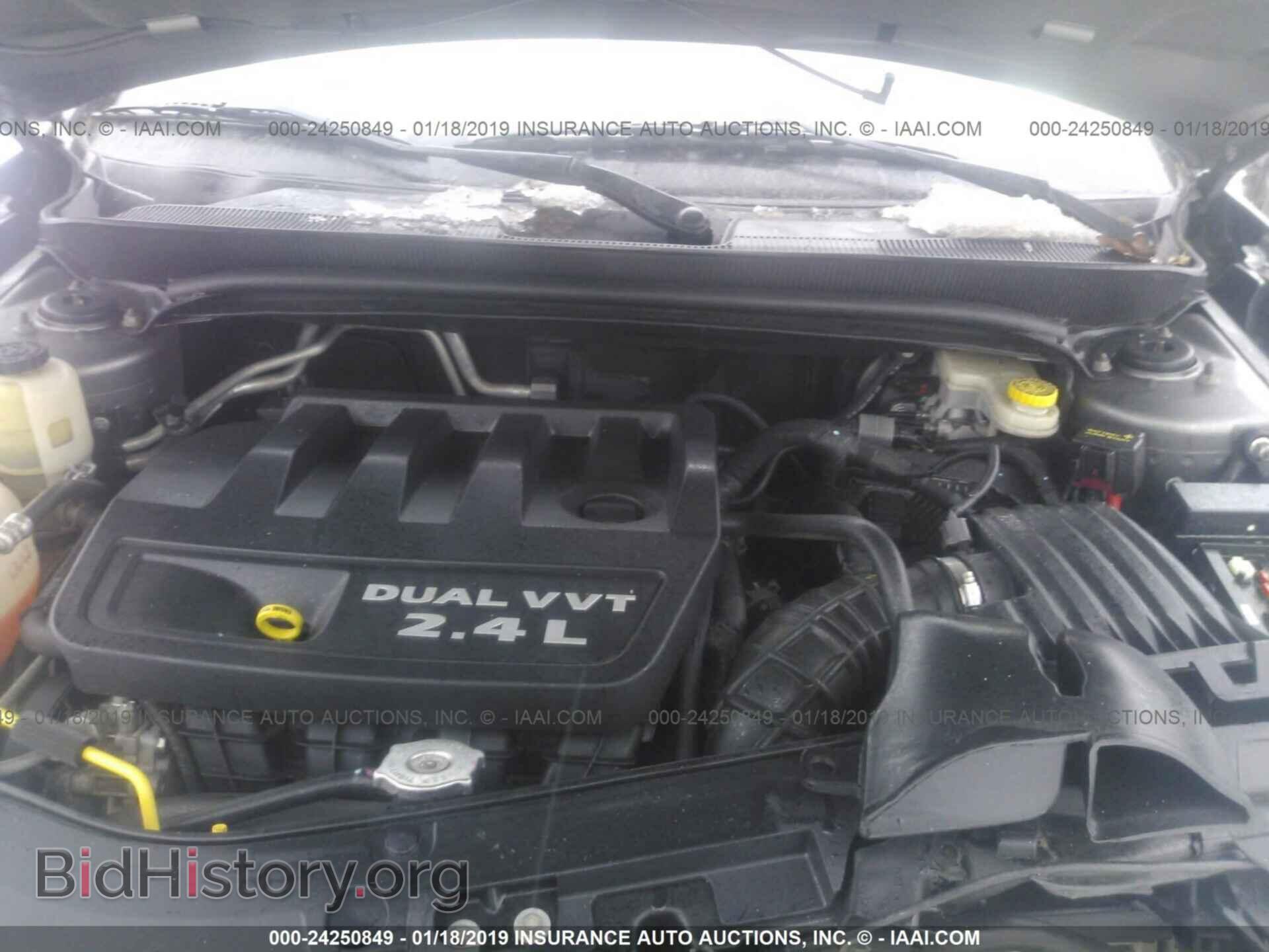2012 CHRYSLER 200 - VIN: 1C3CCBBB7CN107136 - Фото 10