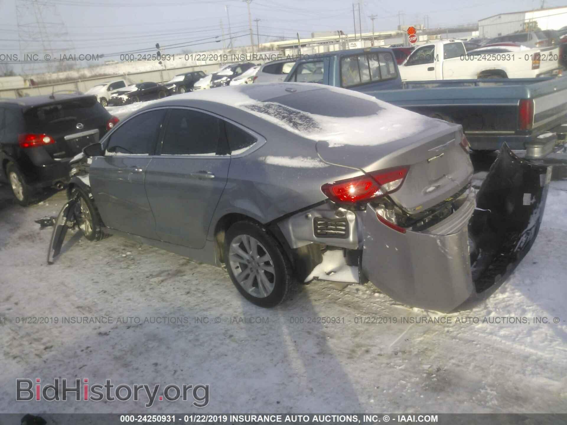 2016 CHRYSLER 200 - VIN: 1C3CCCAB2GN136668 - Фото 3
