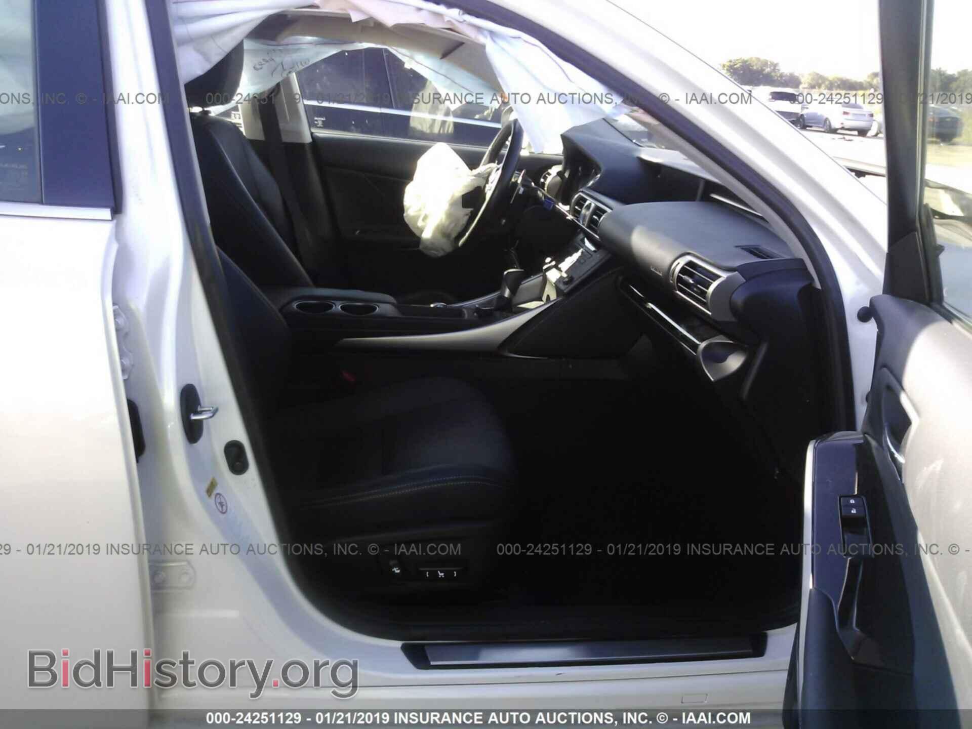 2016 LEXUS IS - VIN: JTHBA1D28G5016126 - Photo 5