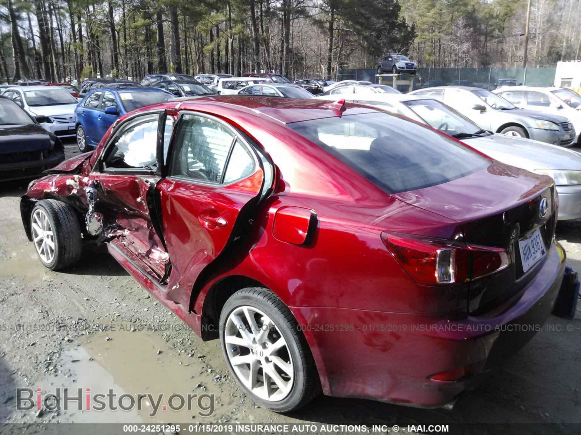 2011 LEXUS IS - VIN: JTHCF5C20B5050603 - Фото 3
