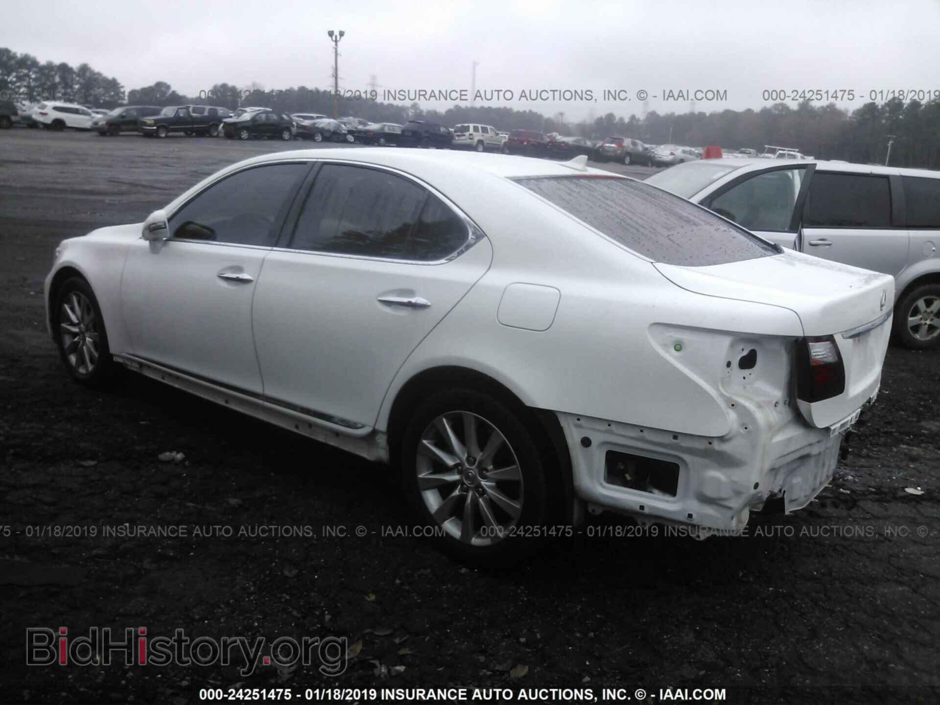 2012 LEXUS LS - VIN: JTHCL5EF0C5013772 - Photo 3