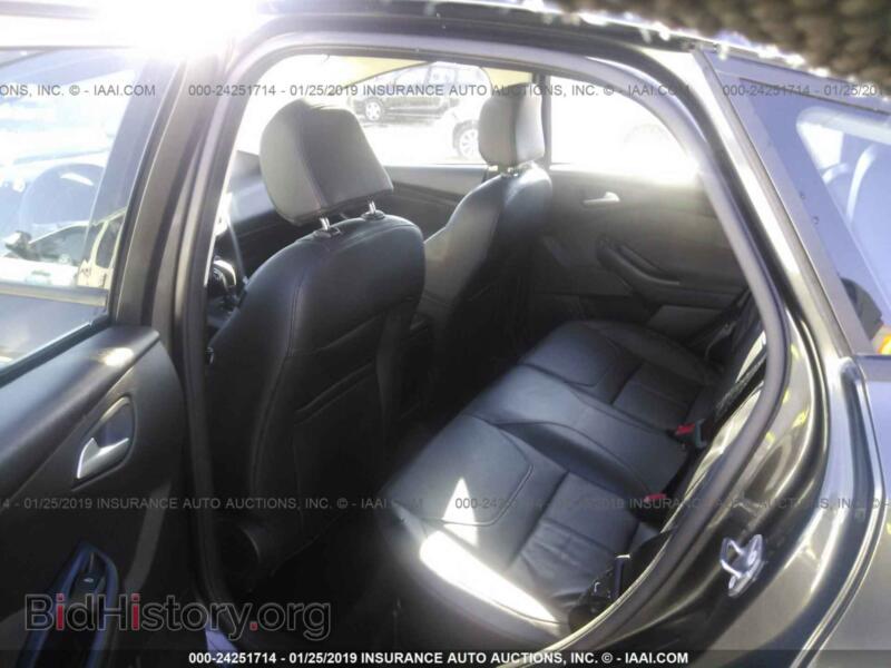 2016 Ford FOCUS (VIN 1FADP3K29GL299516) — фото 8 из 10