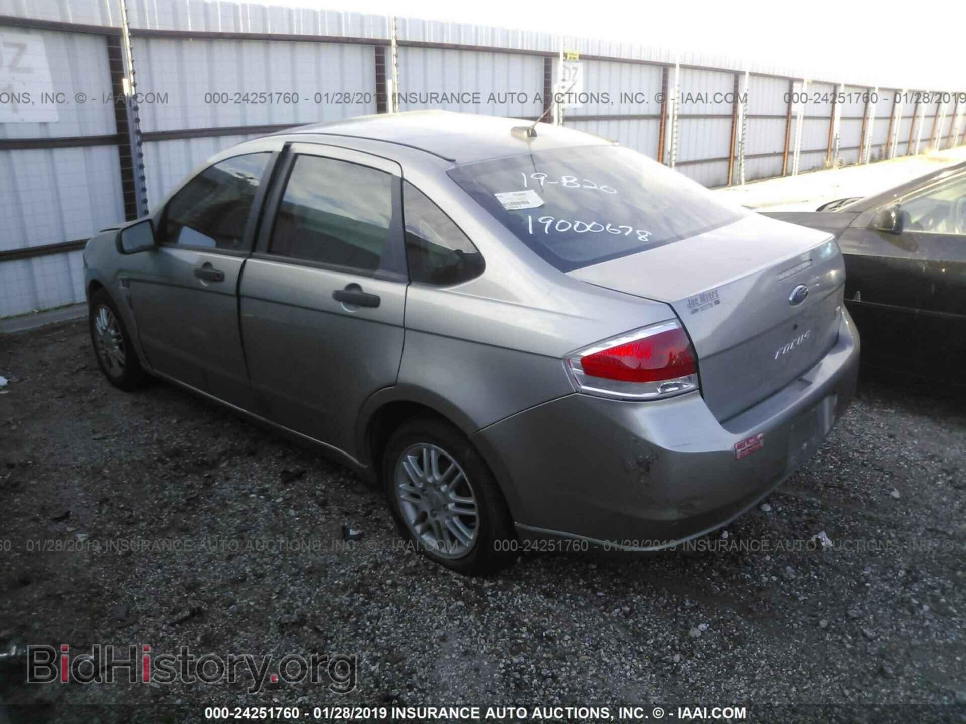 2008 FORD FOCUS - VIN: 1FAHP35N68W165697 - Фото 3