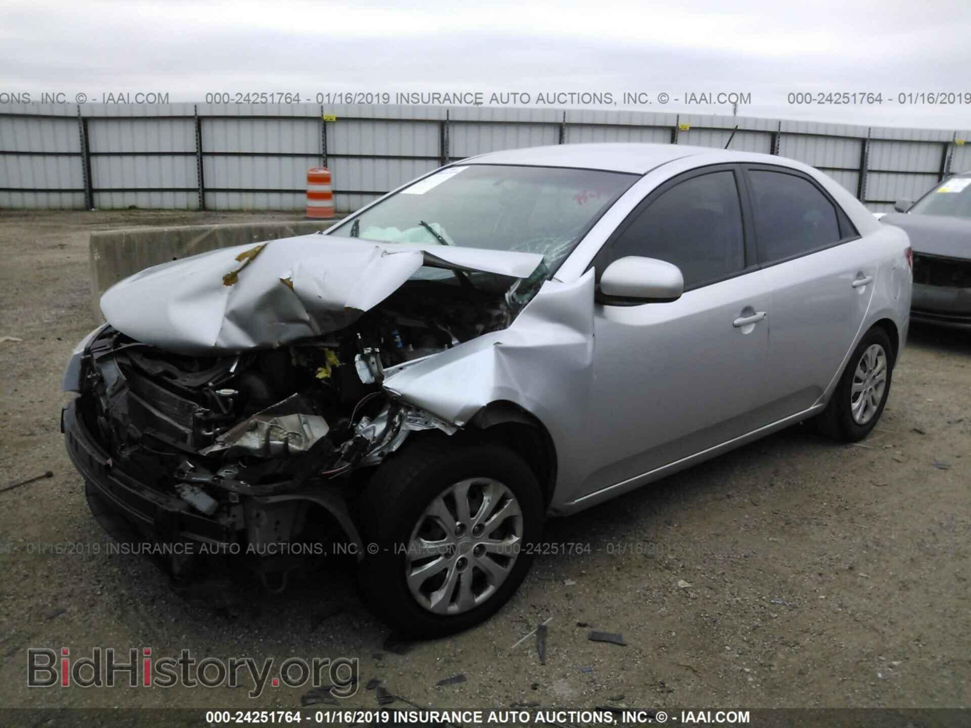2011 KIA FORTE - VIN: KNAFT4A20B5885702 - Фото 2