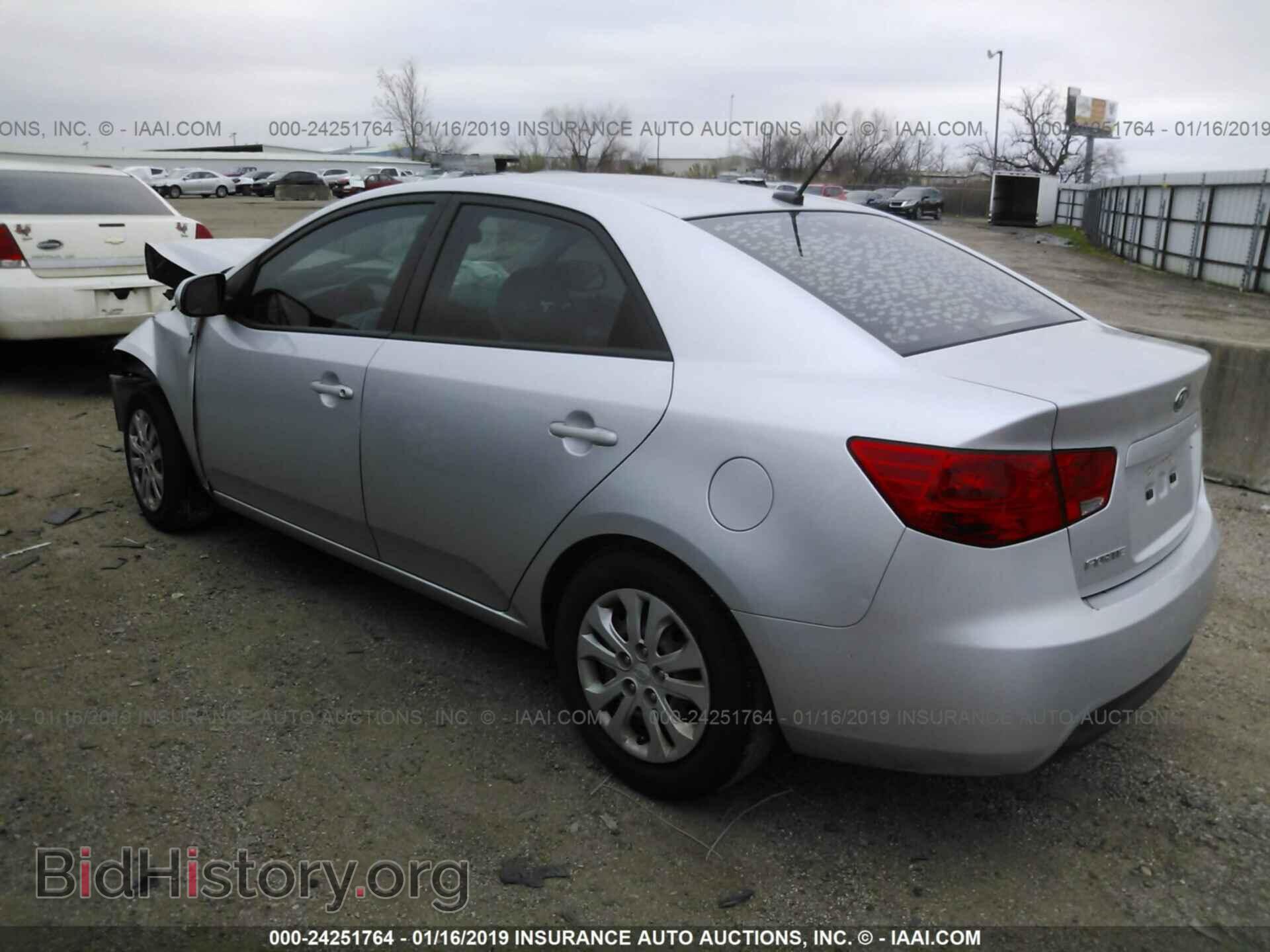 2011 KIA FORTE - VIN: KNAFT4A20B5885702 - Фото 3