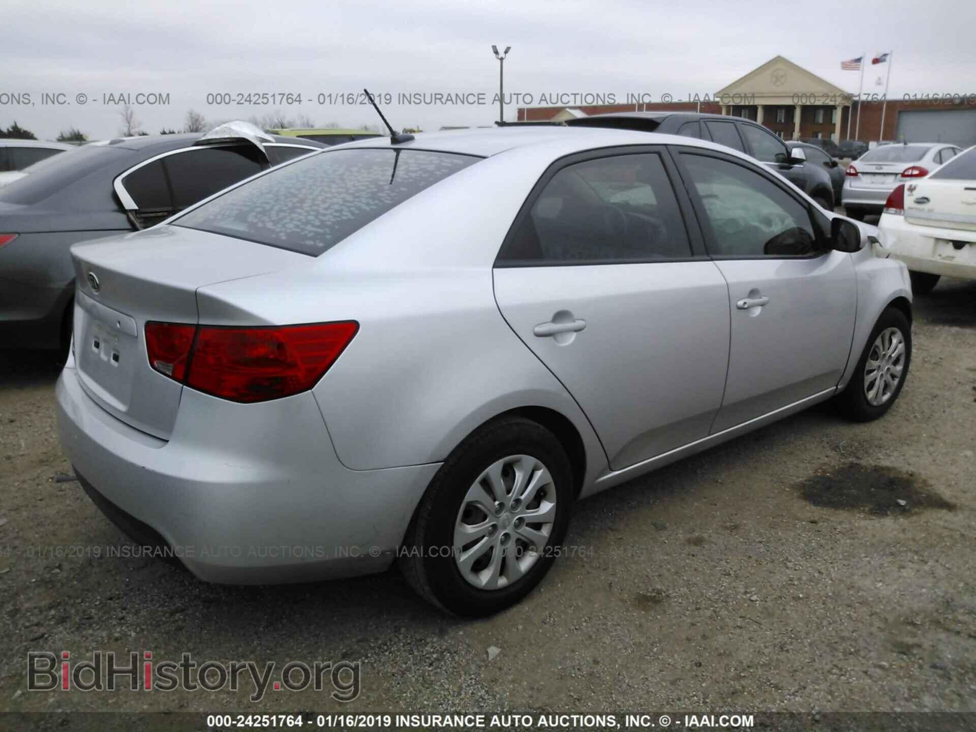 2011 KIA FORTE - VIN: KNAFT4A20B5885702 - Фото 4