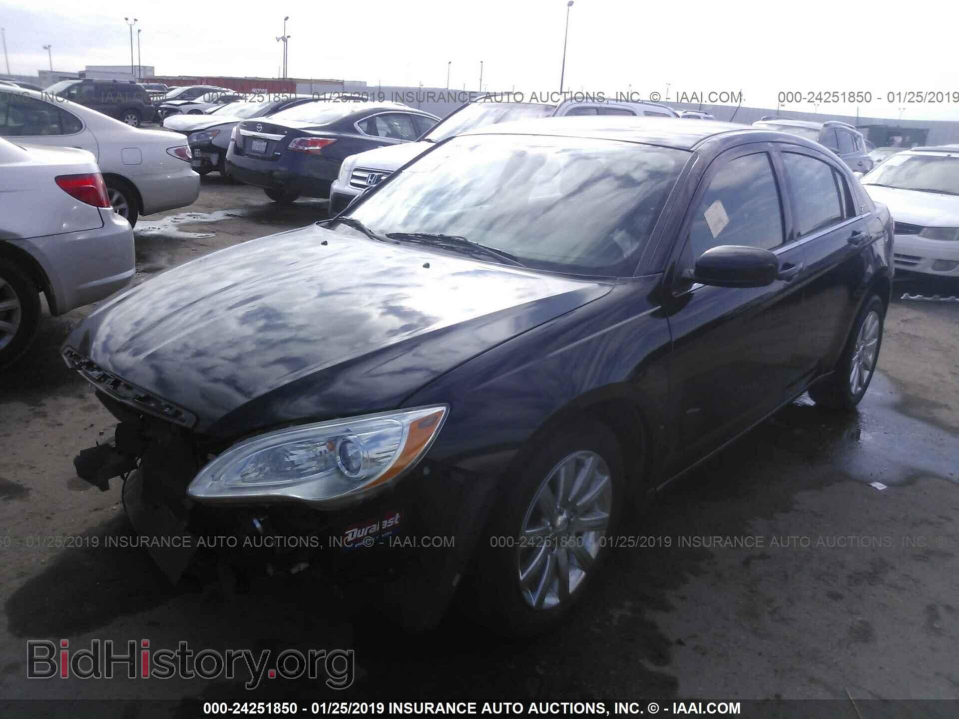 2012 CHRYSLER 200 - VIN: 1C3CCBBB4CN300702 - Photo 2