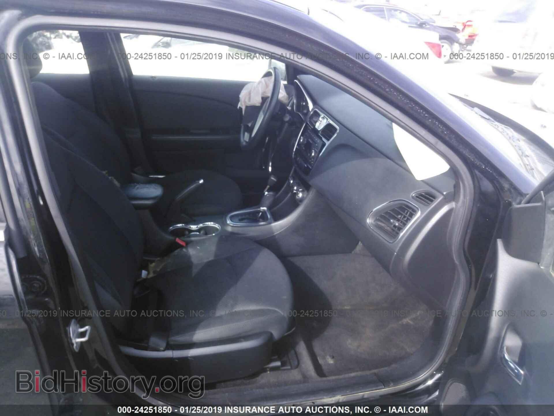 2012 CHRYSLER 200 - VIN: 1C3CCBBB4CN300702 - Photo 5