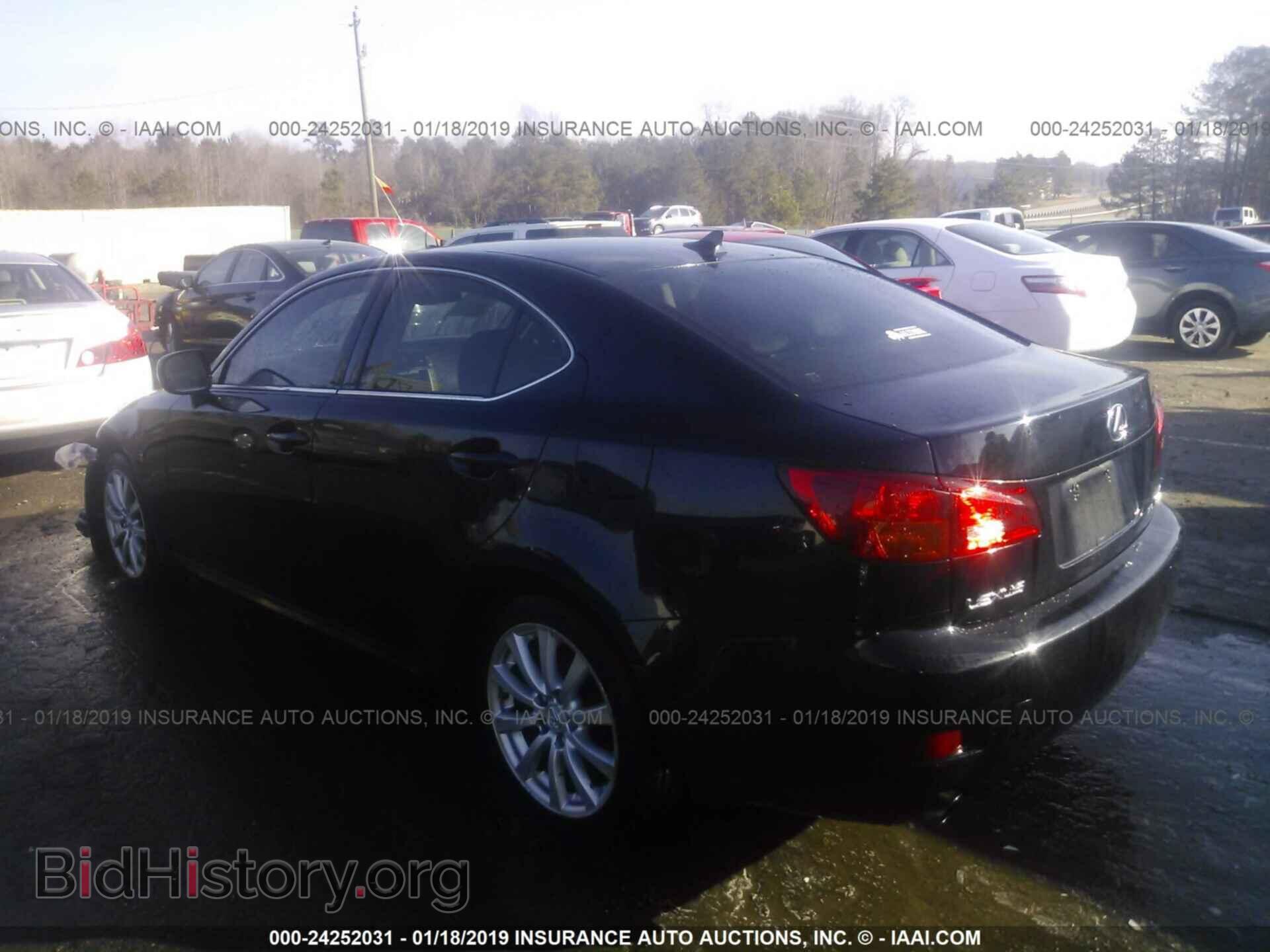 2007 LEXUS IS - VIN: JTHCK262872018366 - Photo 3