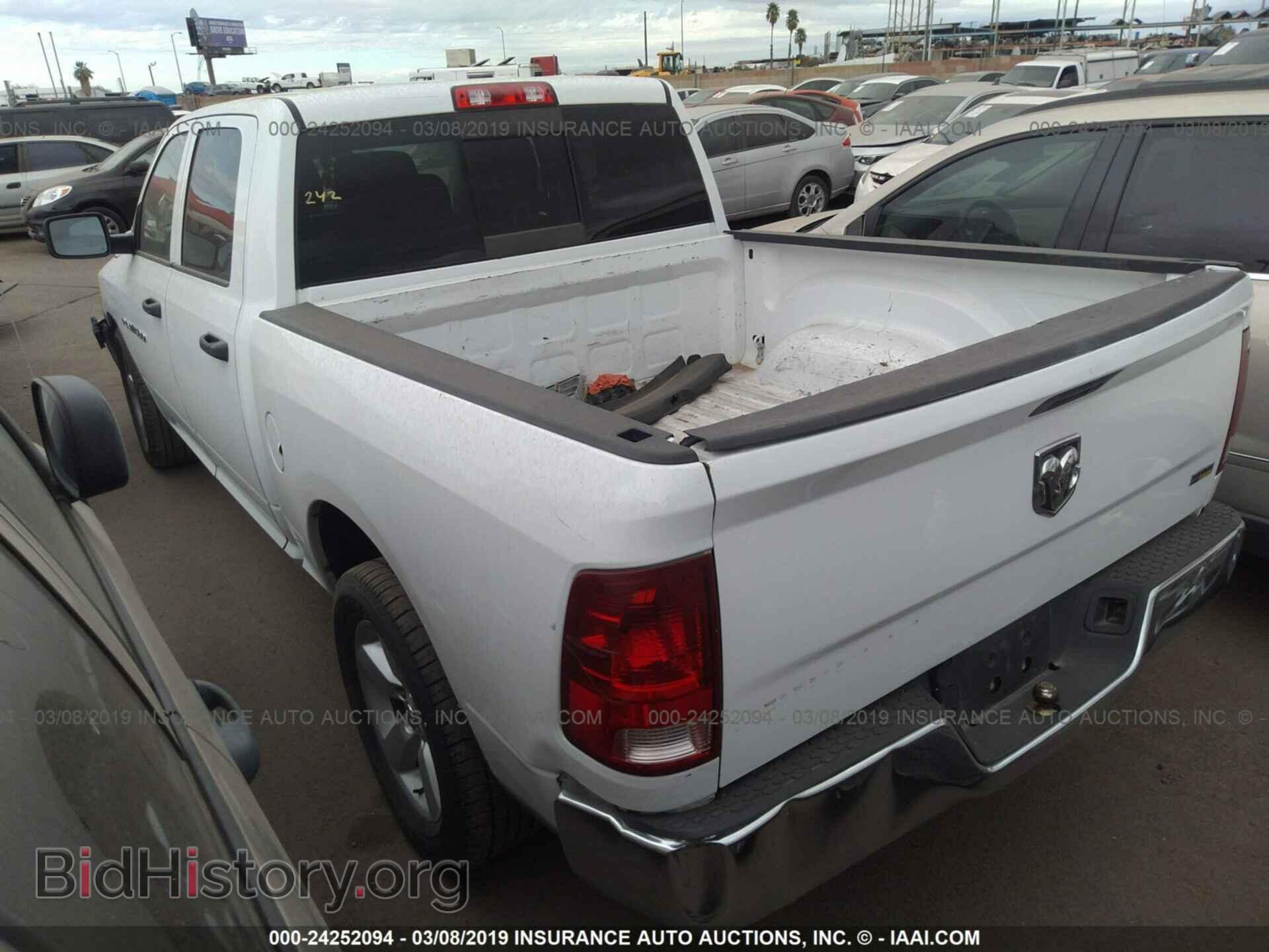 2011 DODGE RAM 1500 - VIN: 1D7RB1CPXBS595047 - Фото 3