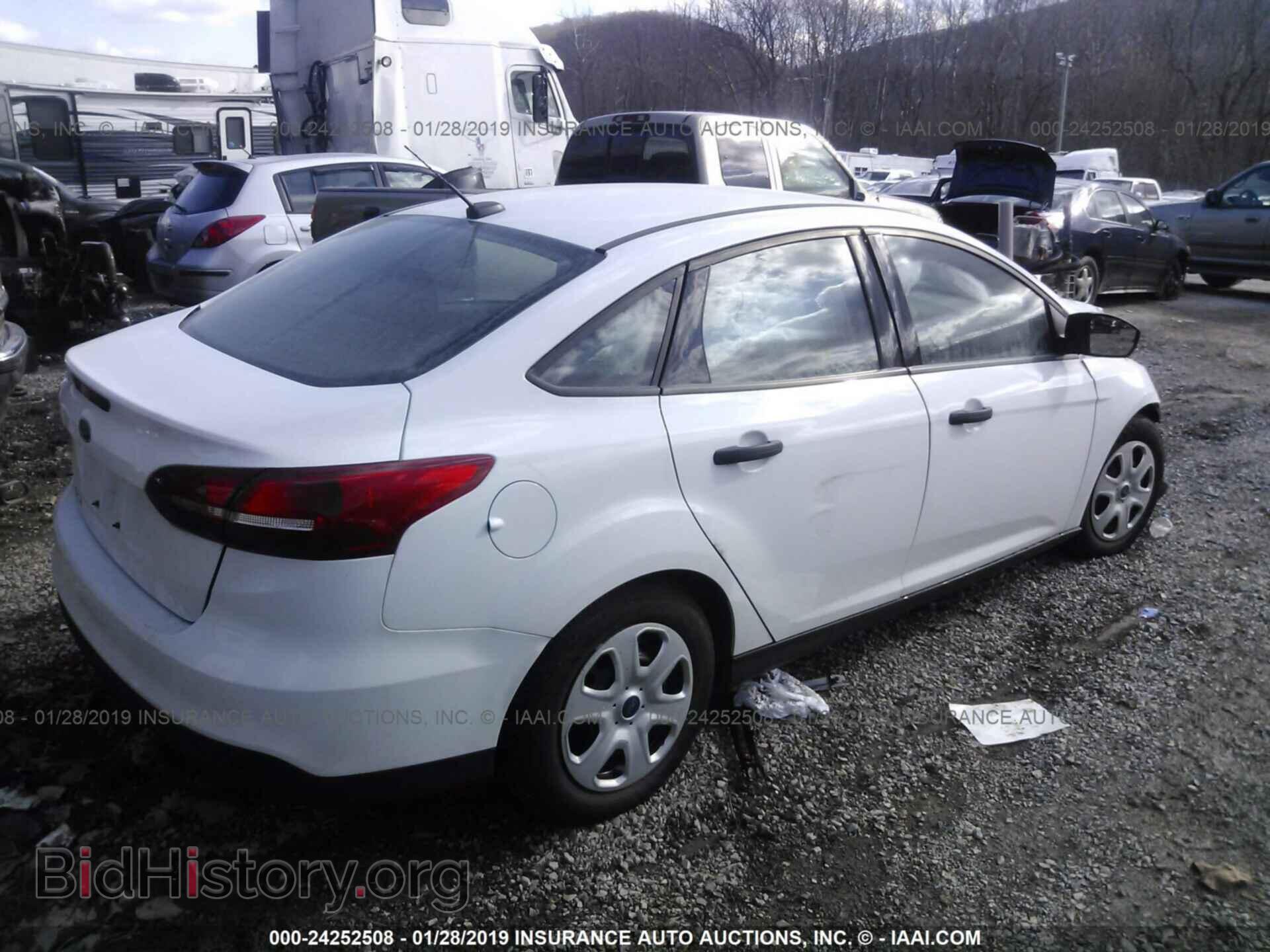 2017 FORD FOCUS - VIN: 1FADP3E21HL234737 - Photo 4