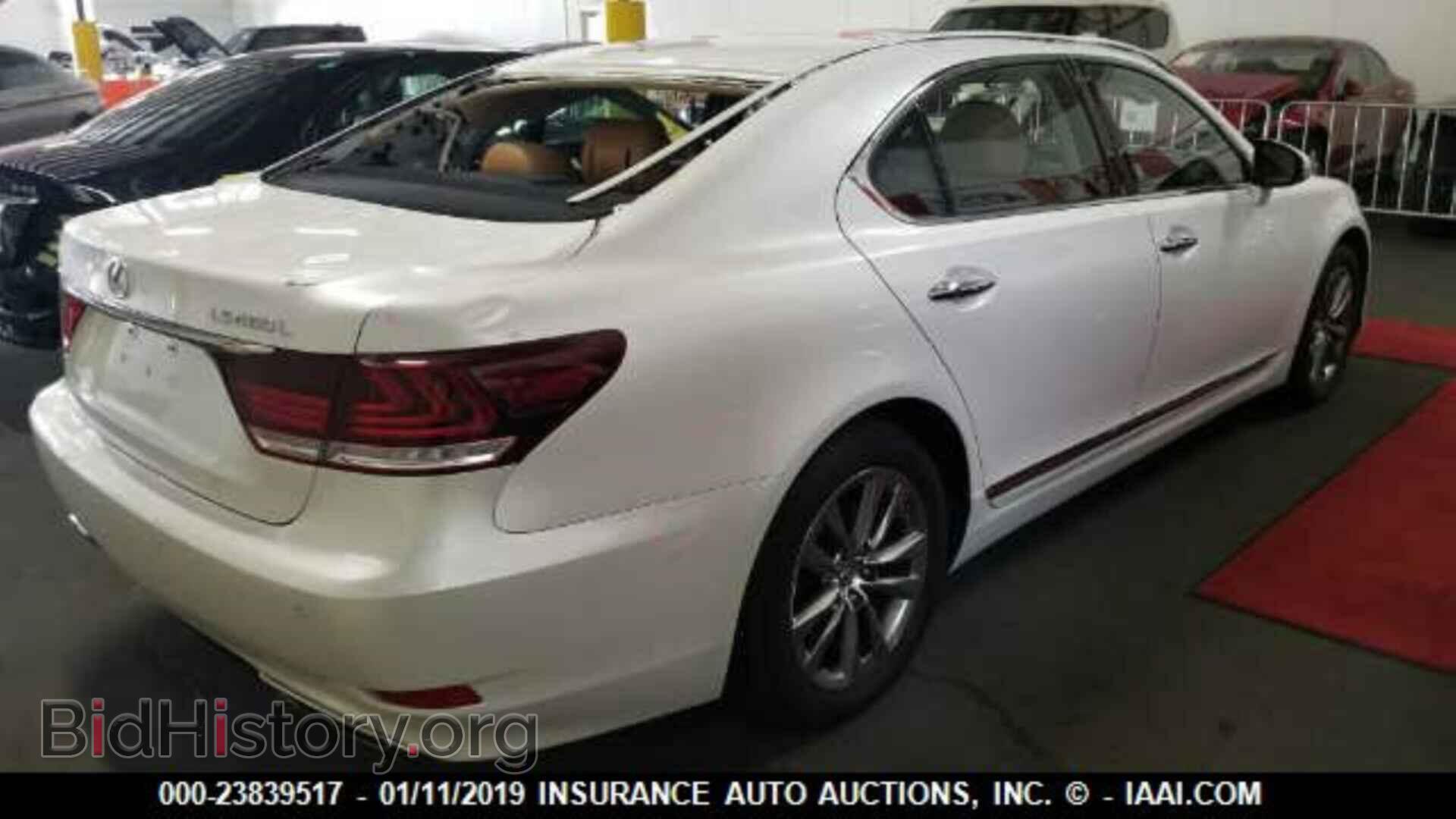 2016 LEXUS LS - VIN: JTHGL5EF7G5057100 - Photo 4