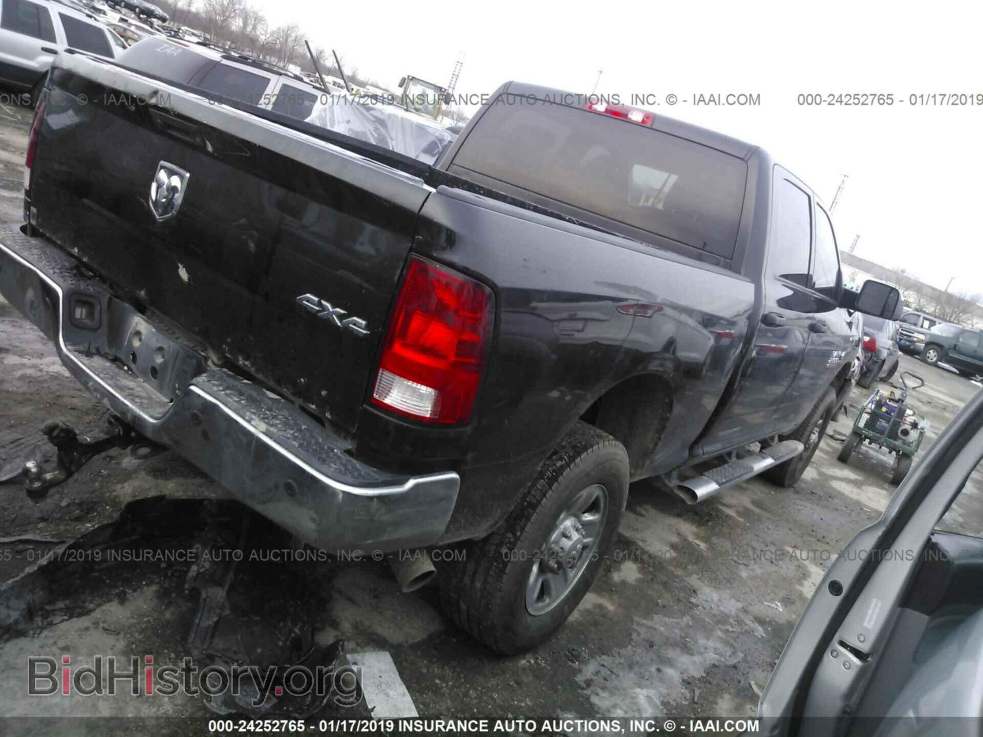 2015 RAM 2500 - VIN: 3C6UR5CL2FG507908 - Фото 4