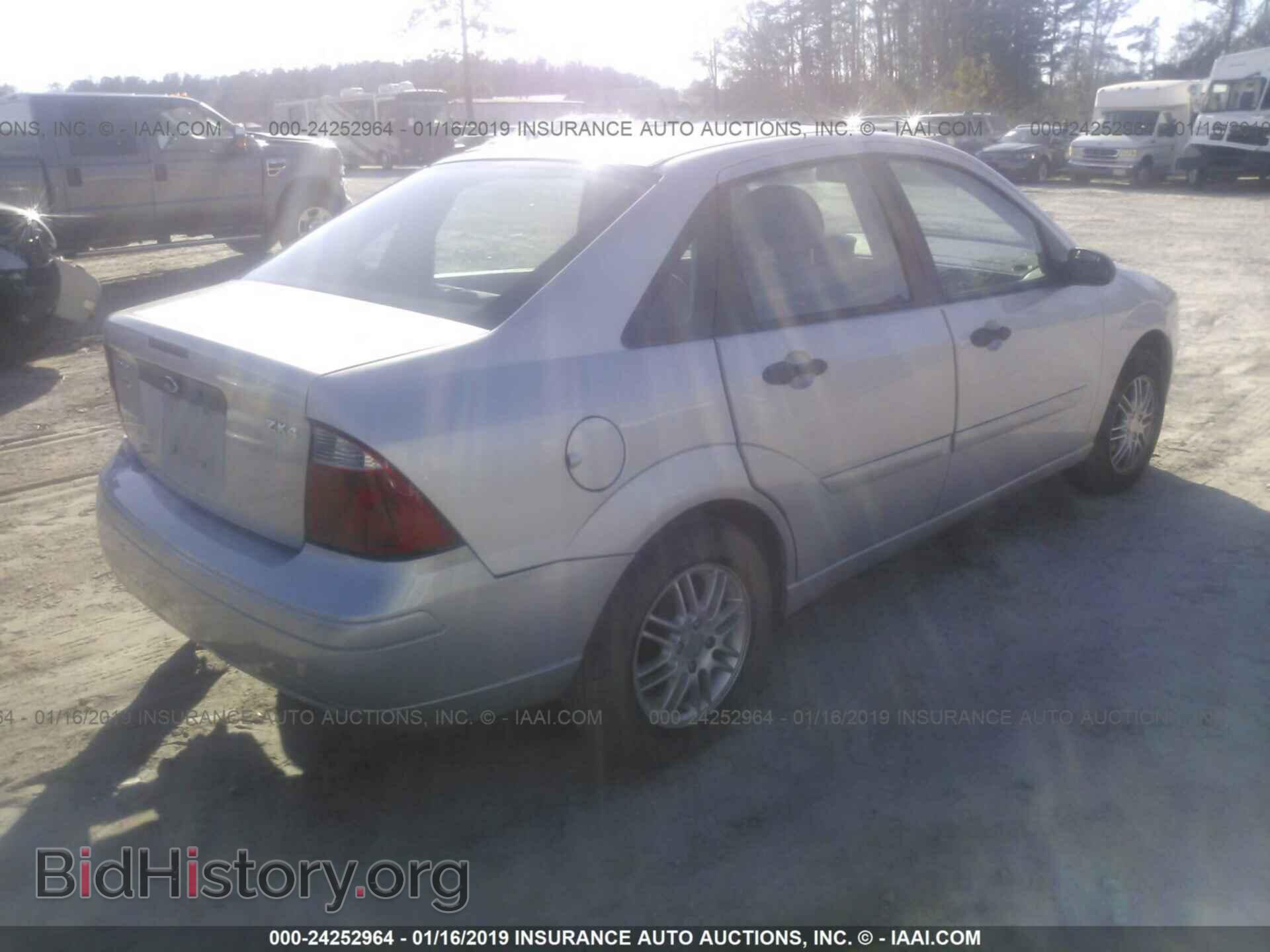 2006 FORD FOCUS - VIN: 1FAFP34N76W228778 - Фото 4