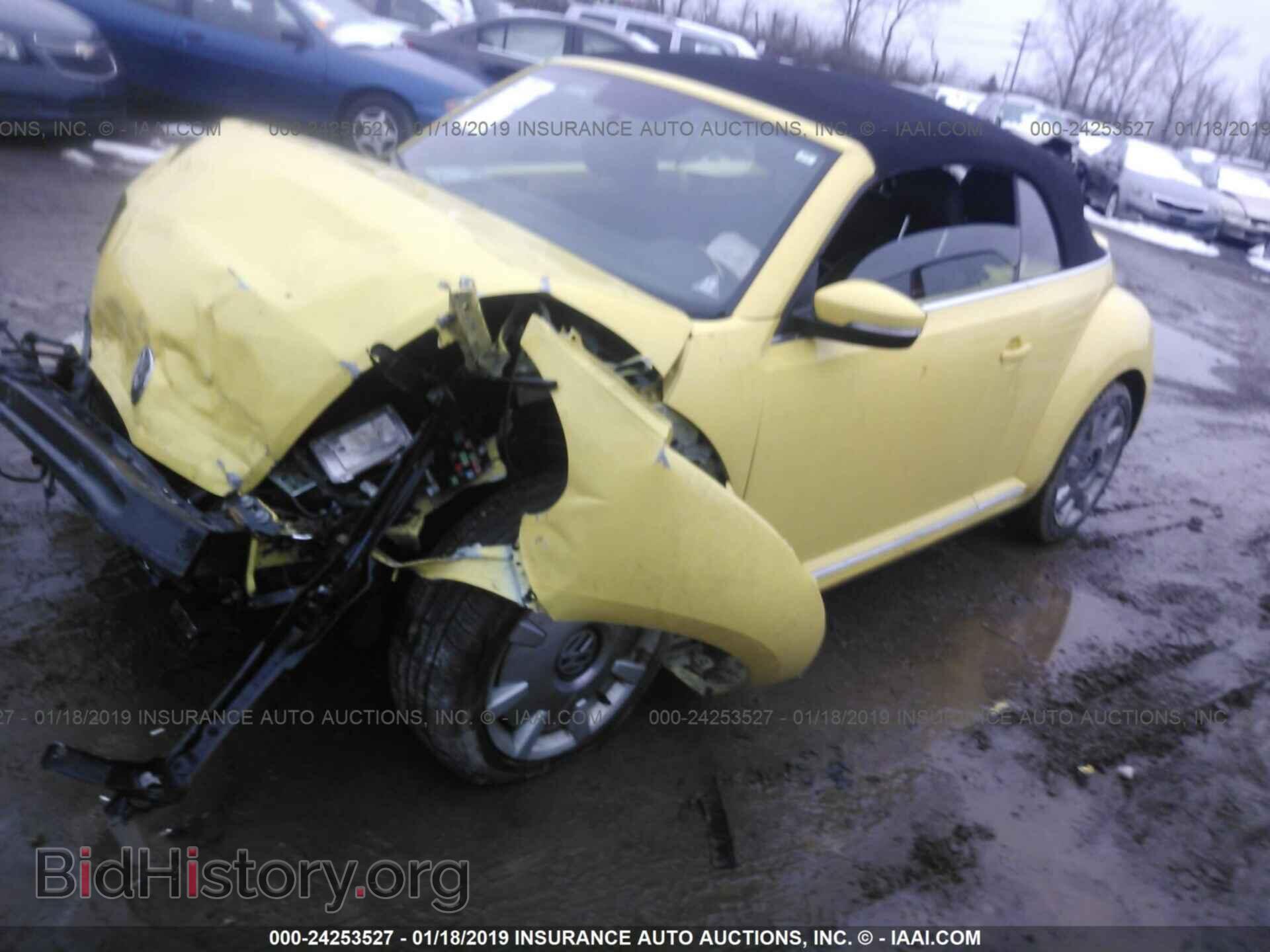 2013 VOLKSWAGEN BEETLE - VIN: 3VW5P7AT6DM809229 - Фото 2