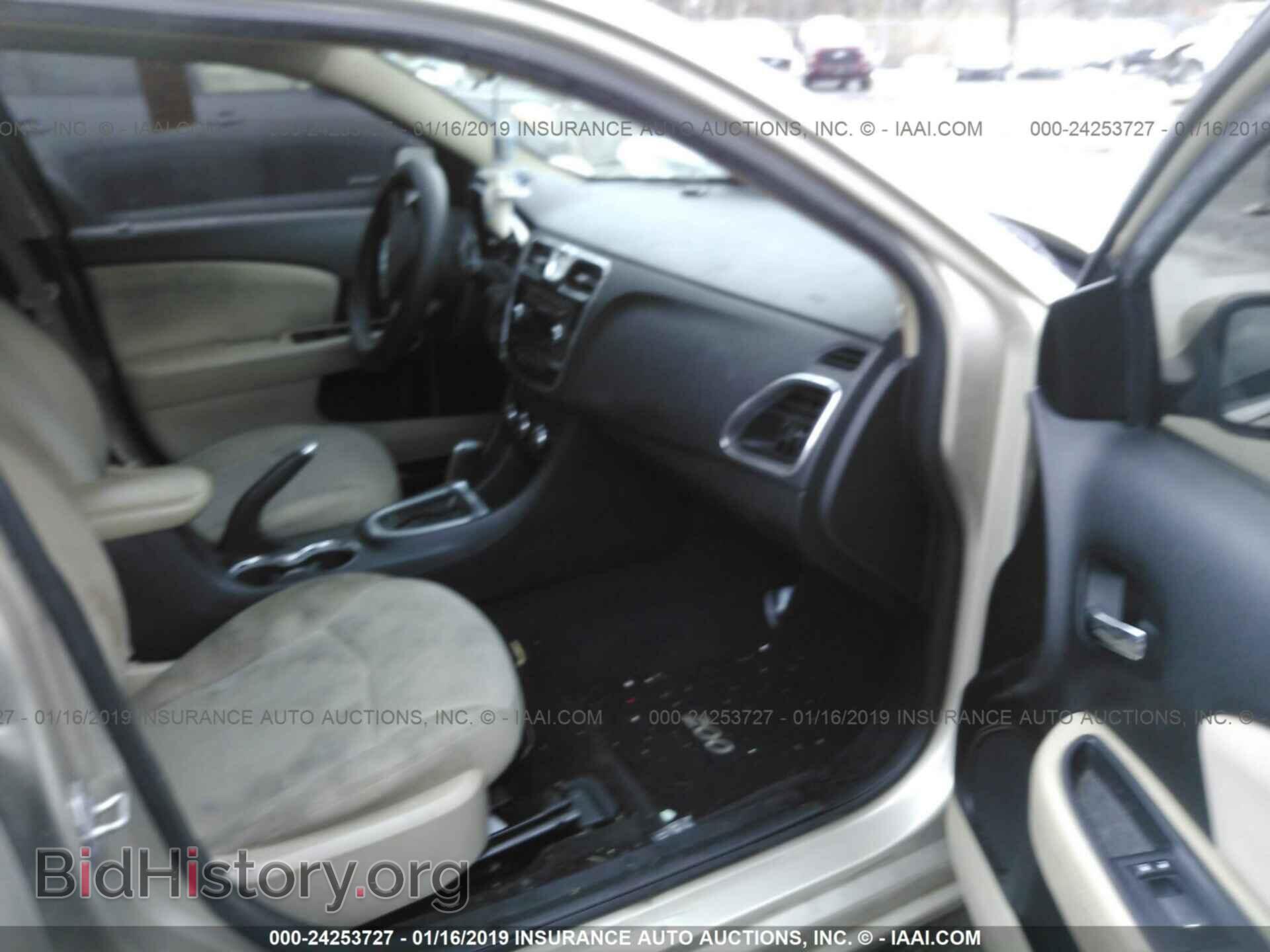 2013 CHRYSLER 200 - VIN: 1C3CCBAB7DN560367 - Фото 5