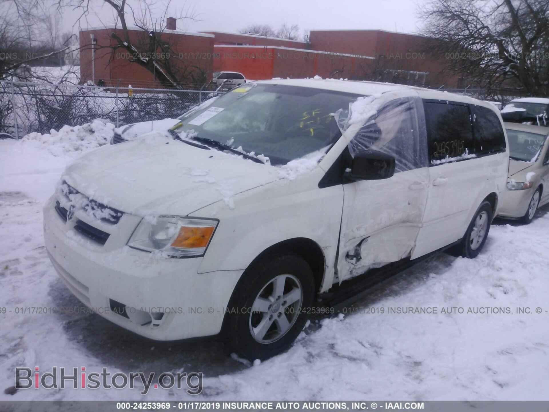 2010 DODGE GRAND CARAVAN - VIN: 2D4RN4DE0AR426111 - Фото 2