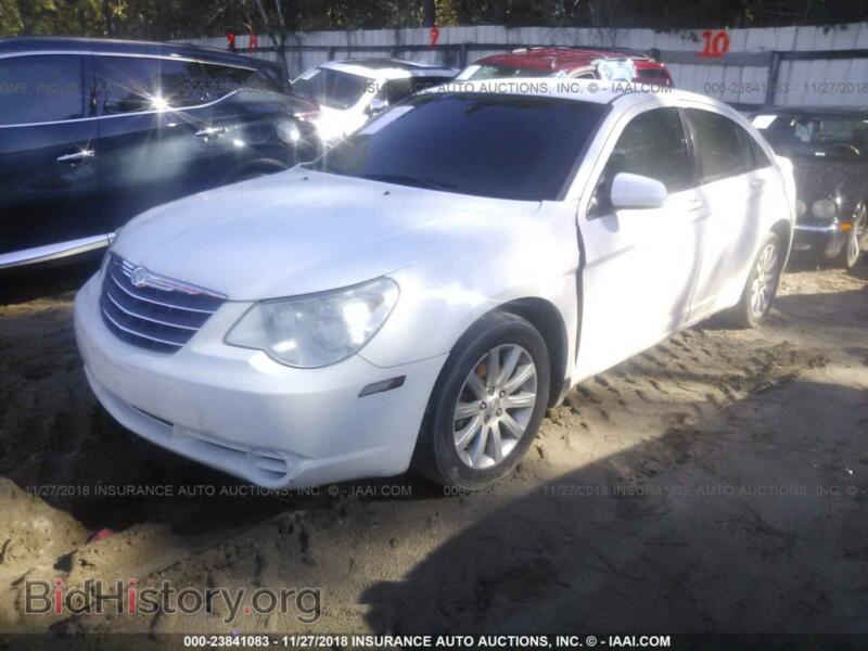 2010 Chrysler SEBRING (VIN 1C3CC5FB4AN229736) — фото 2 из 10