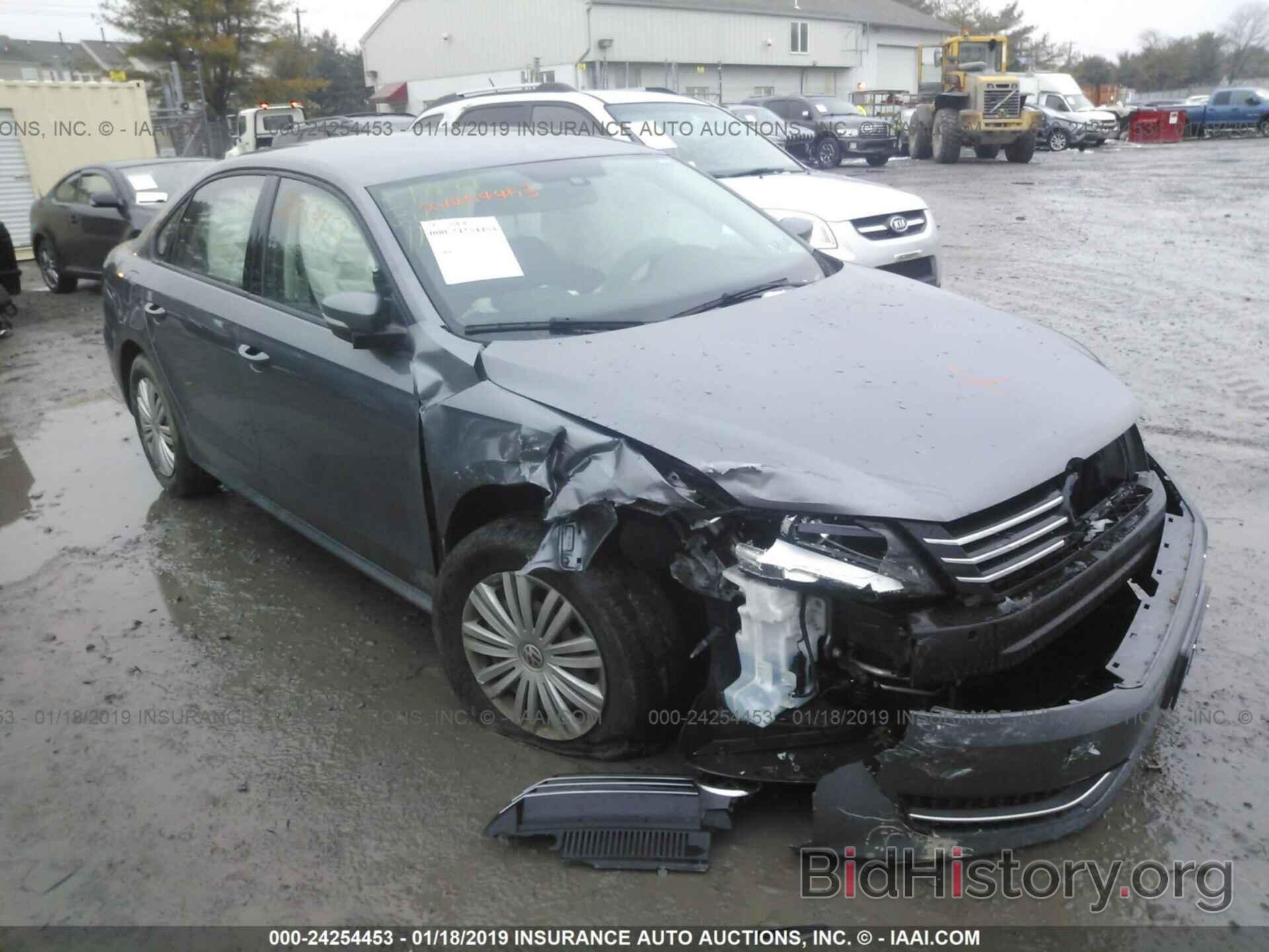 Photo 1VWAT7A30FC067912 - VOLKSWAGEN PASSAT 2015