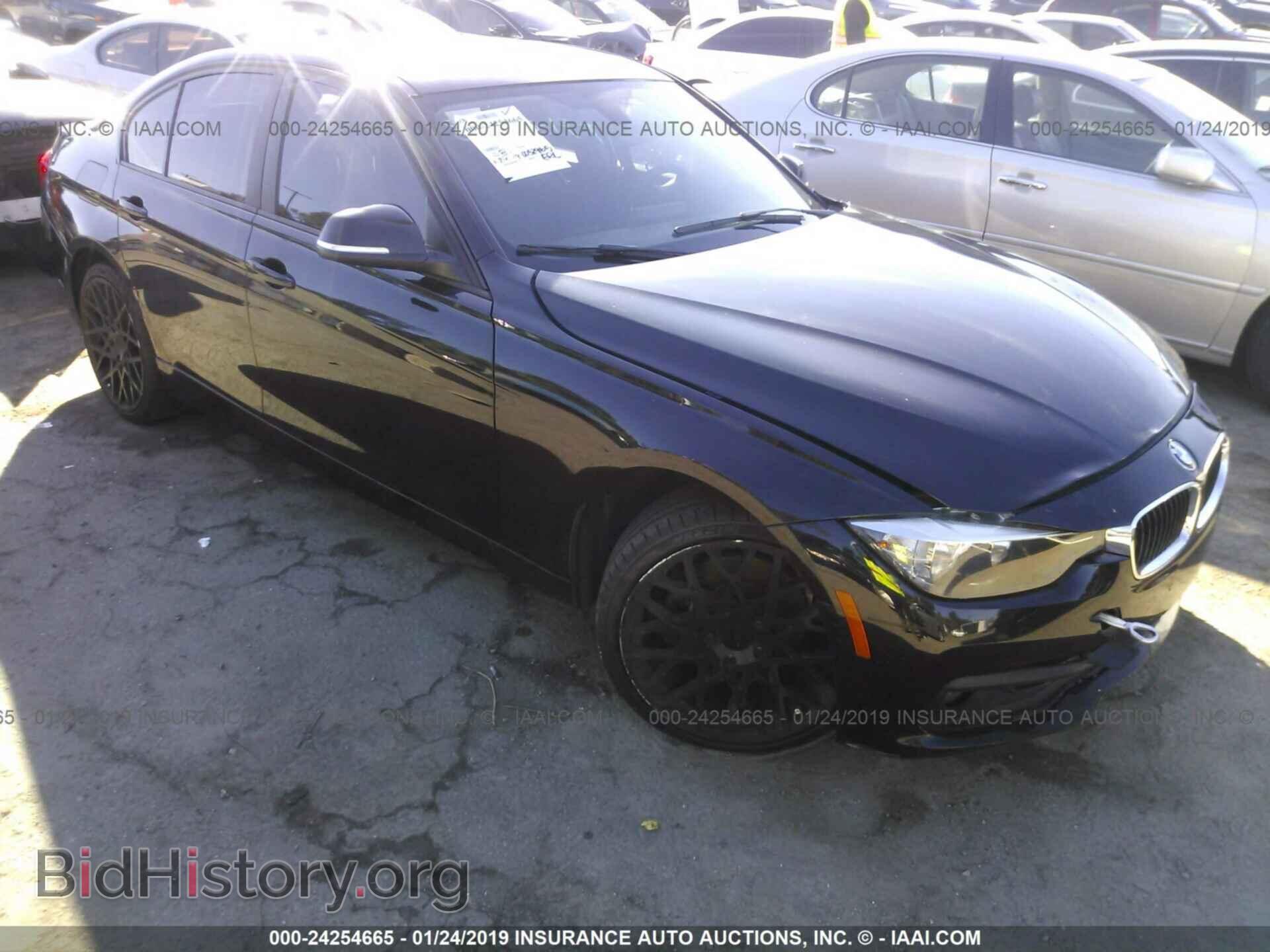 Photo WBA8A9C56GK617636 - BMW 320 2016