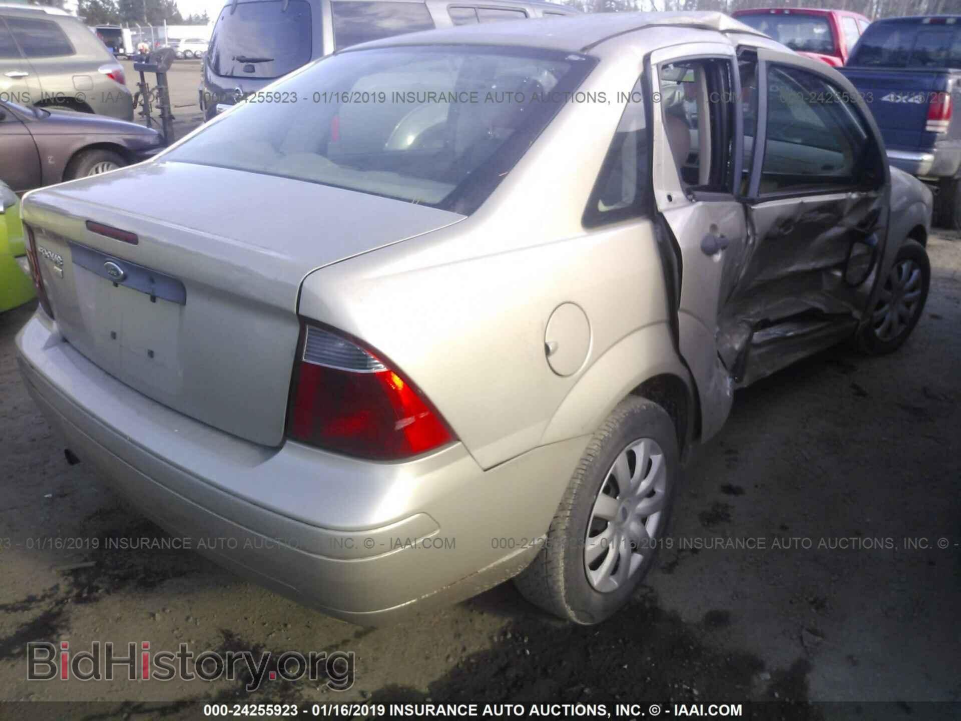 2007 FORD FOCUS - VIN: 1FAFP34N17W219964 - Photo 4