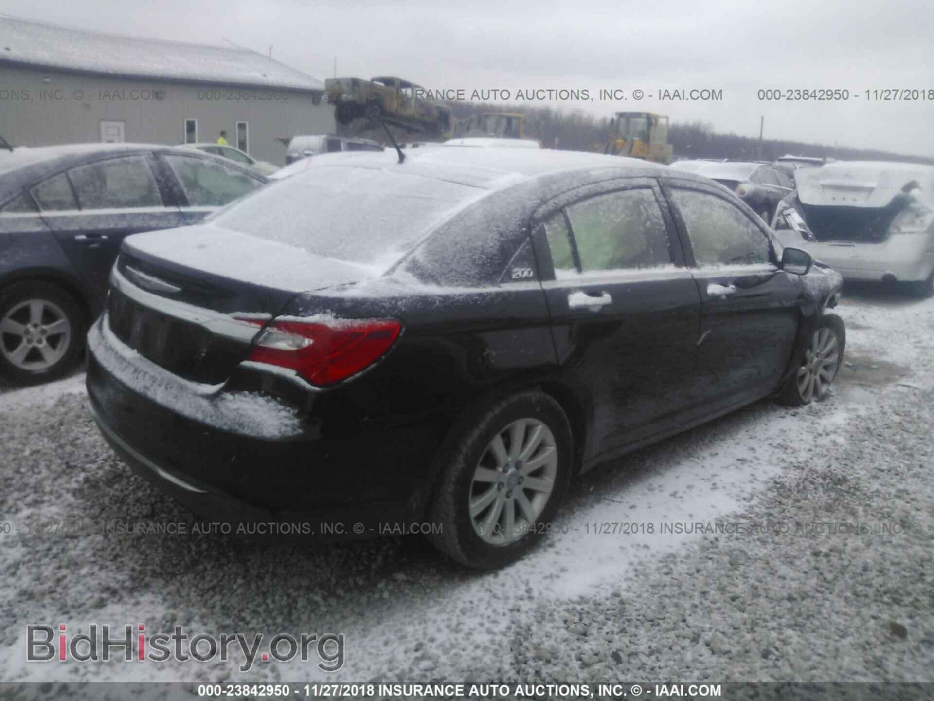 2013 CHRYSLER 200 - VIN: 1C3CCBCG0DN520477 - Фото 4