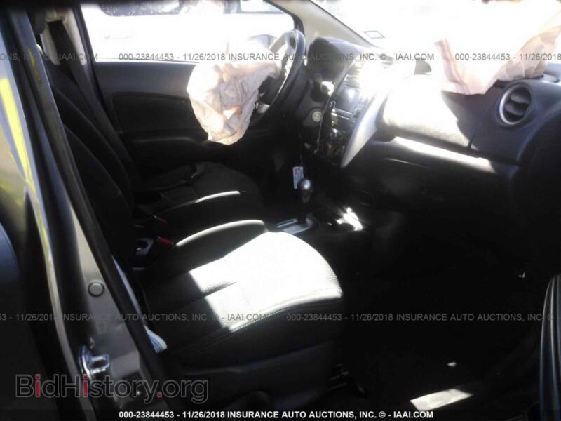 2016 Nissan VERSA NOTE (VIN 3N1CE2CP4GL355014) — photo 5 of 10