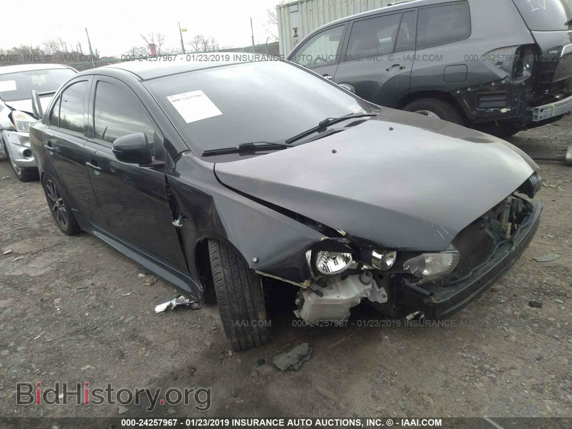 Photo JA32U2FU1HU007724 - MITSUBISHI LANCER 2017