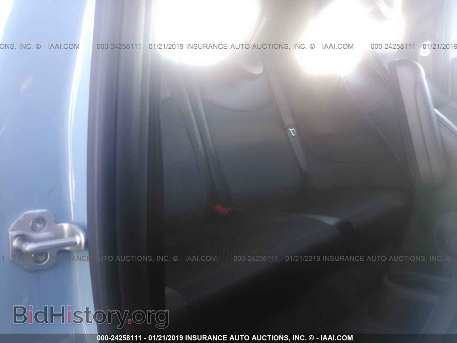 2017 FIAT 500 - VIN: 3C3CFFGE2HT565546 - Фото 8