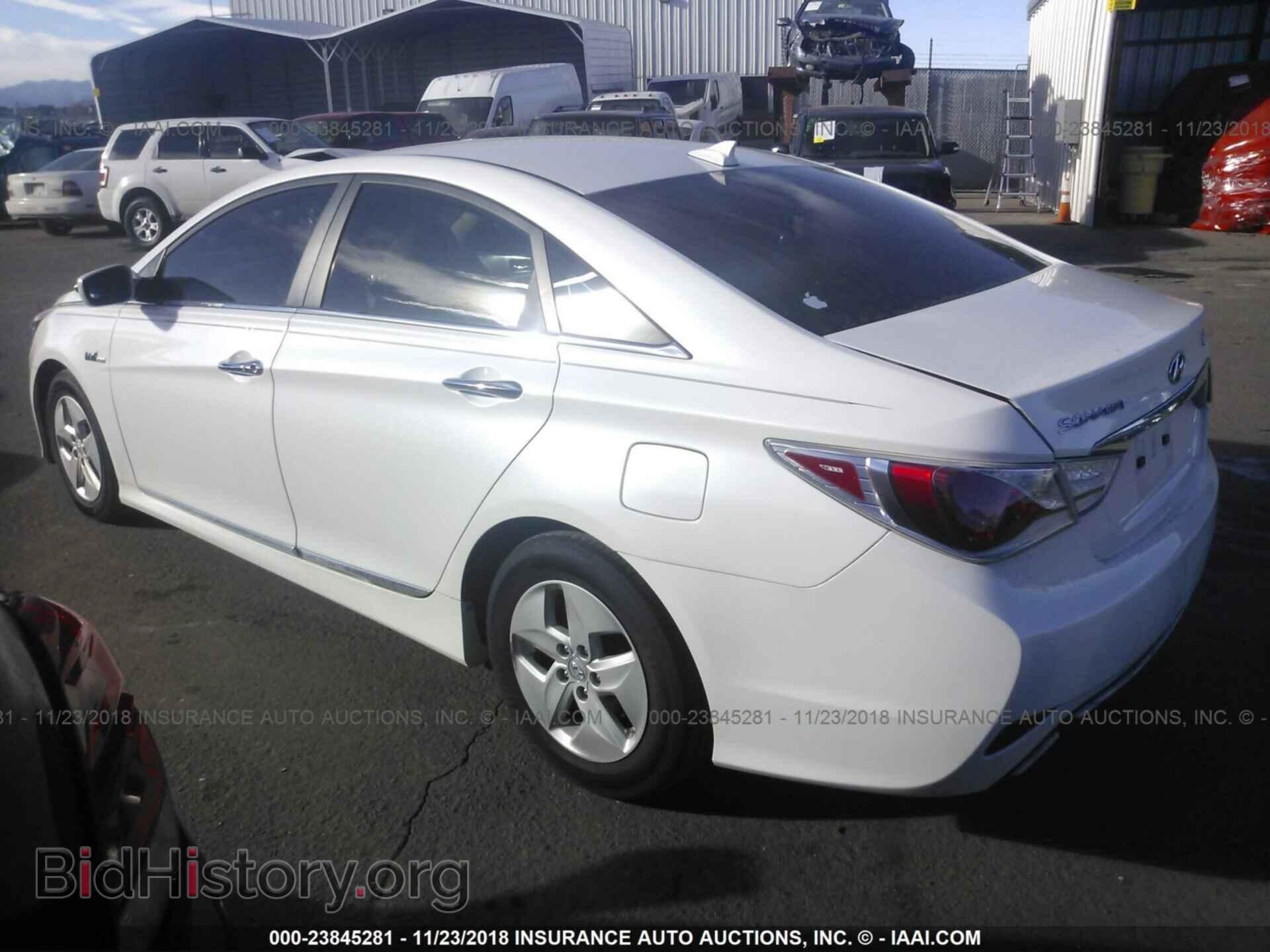 2012 Hyundai Sonata - VIN: KMHEC4A47CA022416 - Фото 3