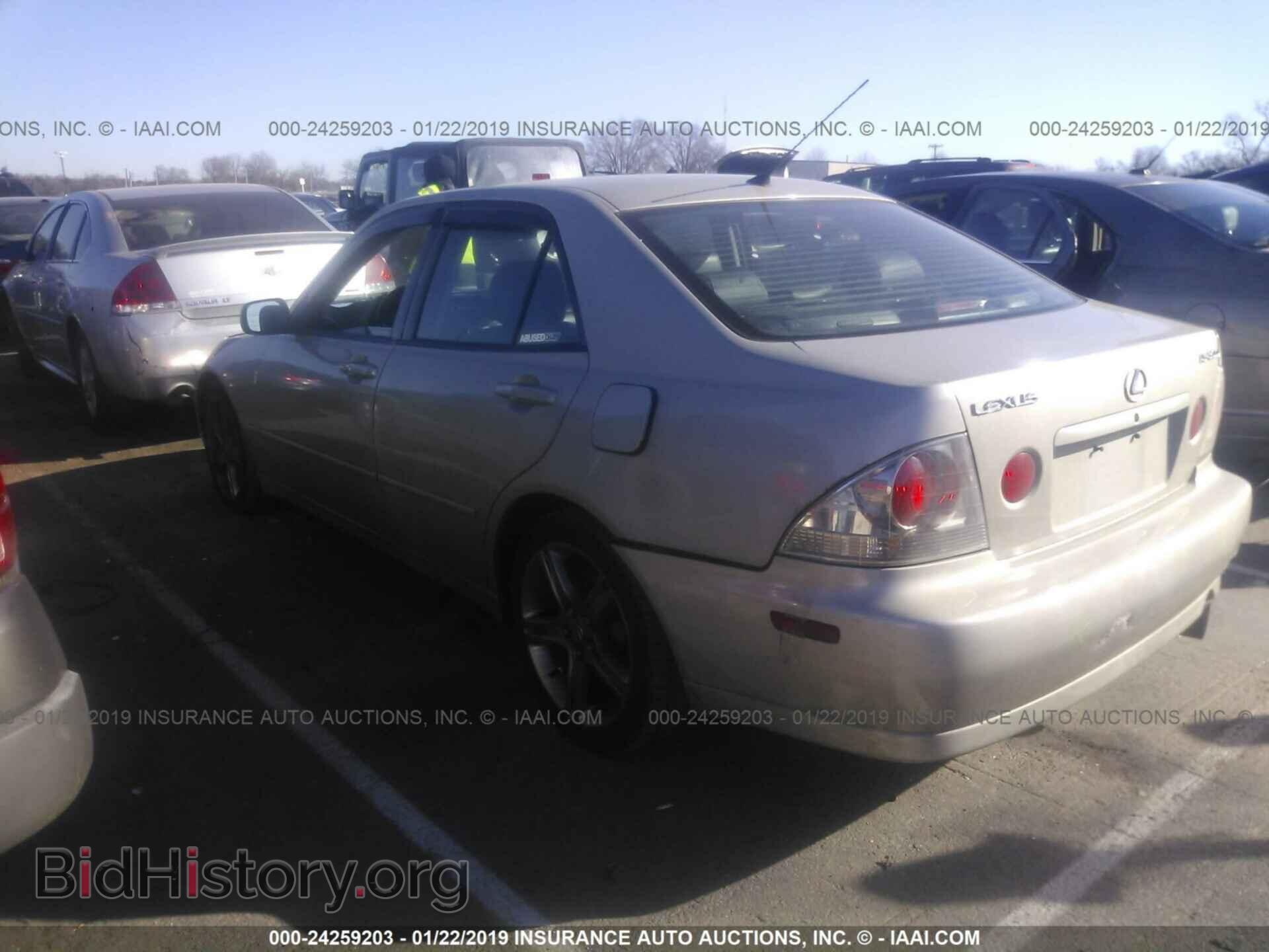 2001 LEXUS IS - VIN: JTHBD182710015975 - Photo 3