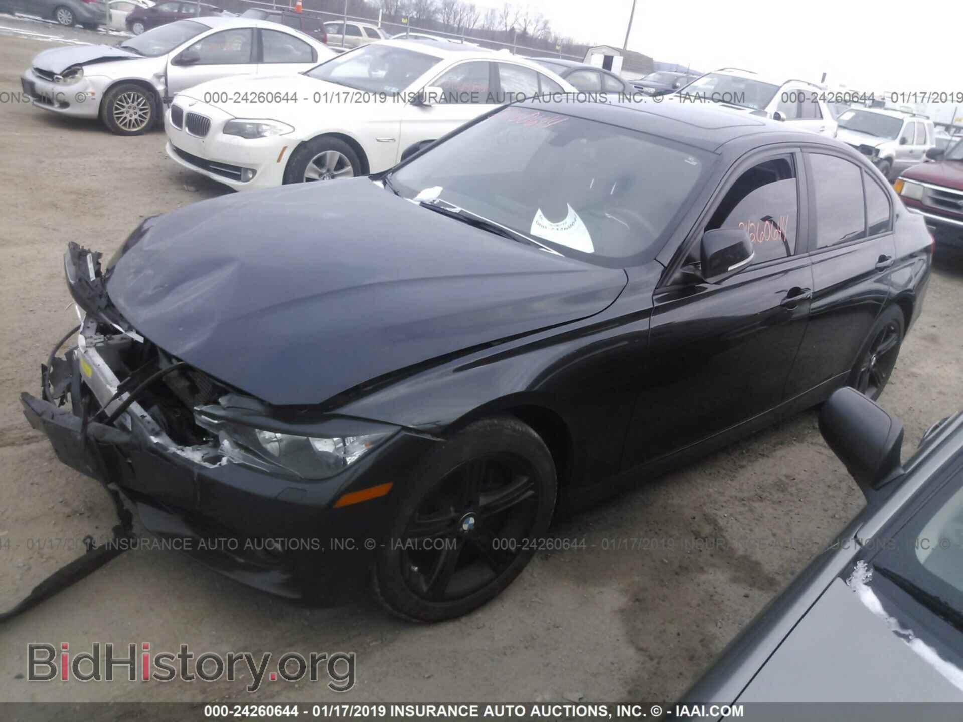 2013 BMW 328 - VIN: WBA3B5C58DF591075 - Фото 2